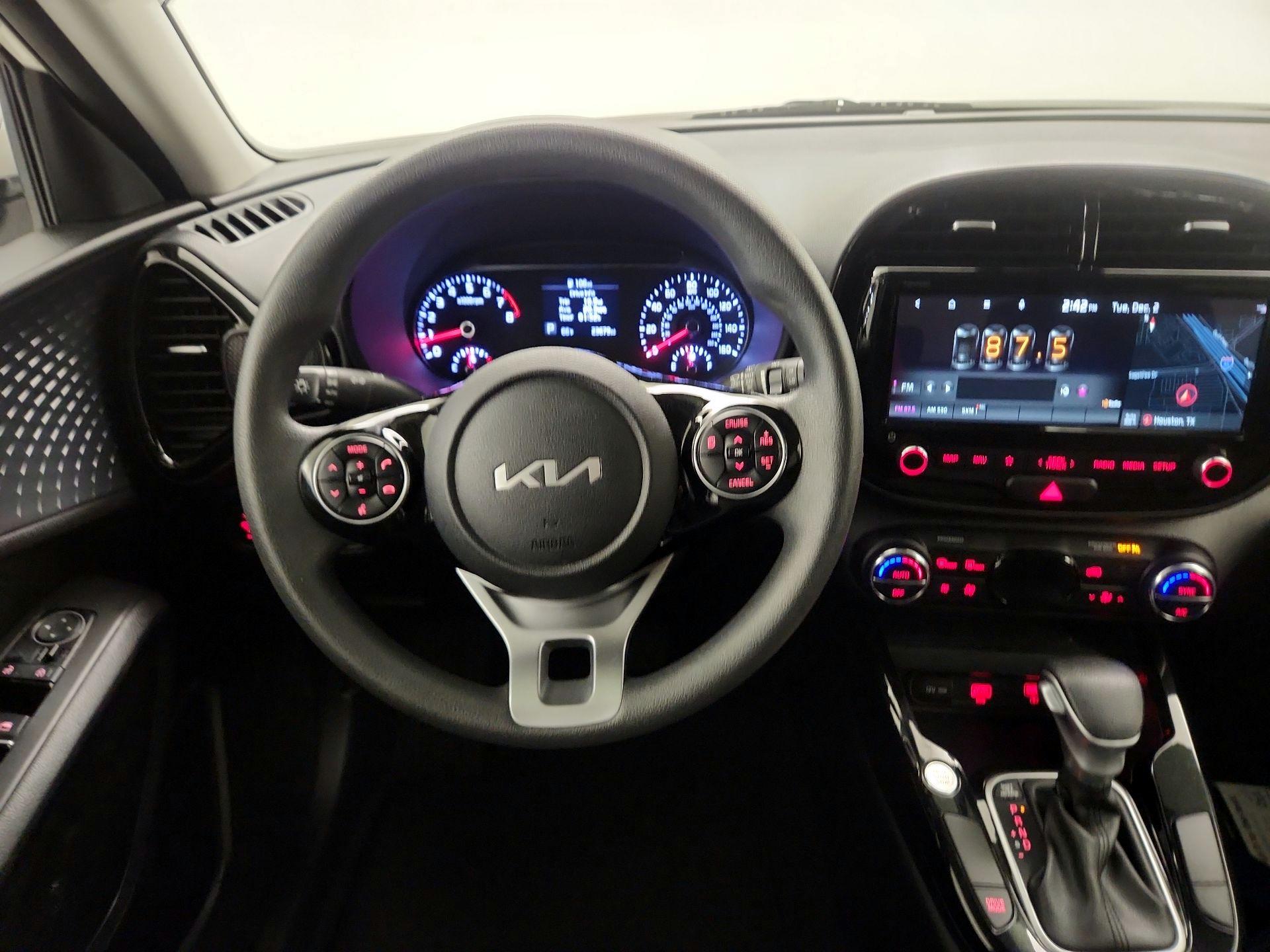 Thumbnail: 2022 Kia Soul - 10