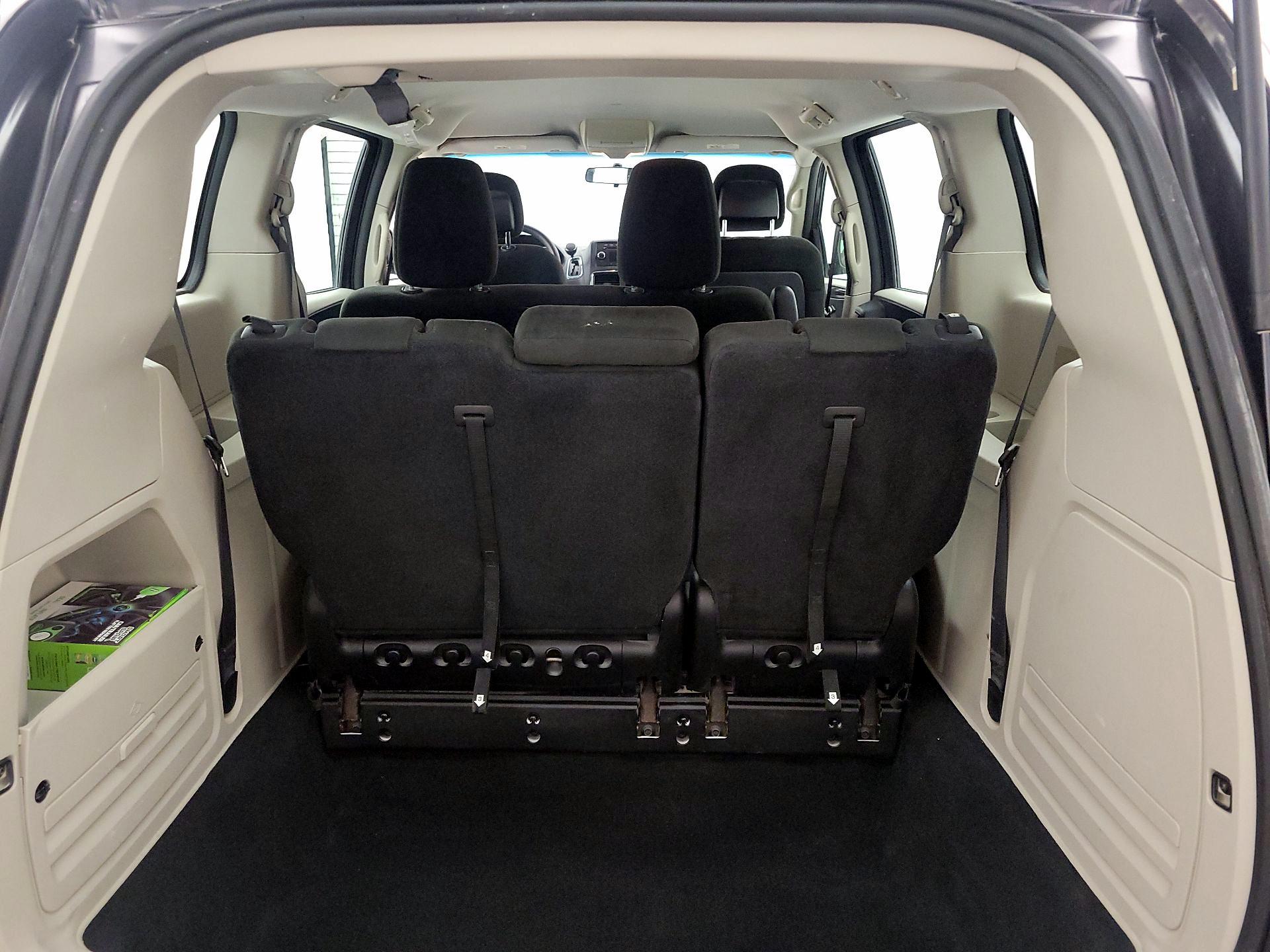 Thumbnail: 2016 Dodge Grand Caravan - 20