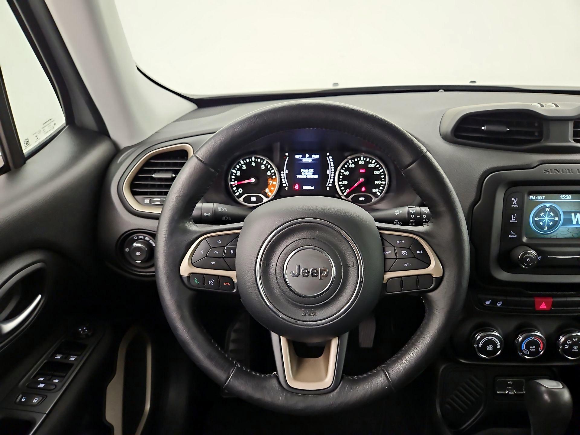 Thumbnail: 2015 Jeep Renegade - 10