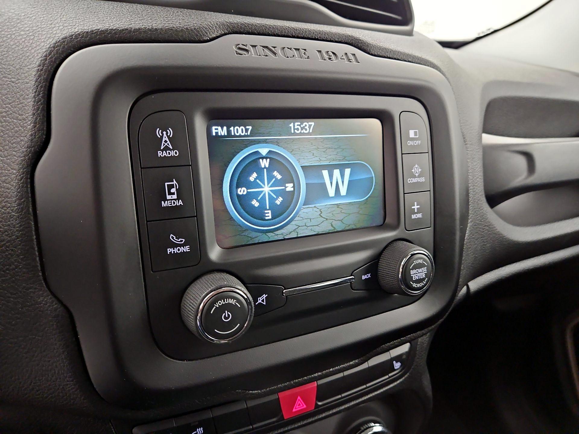 Thumbnail: 2015 Jeep Renegade - 14