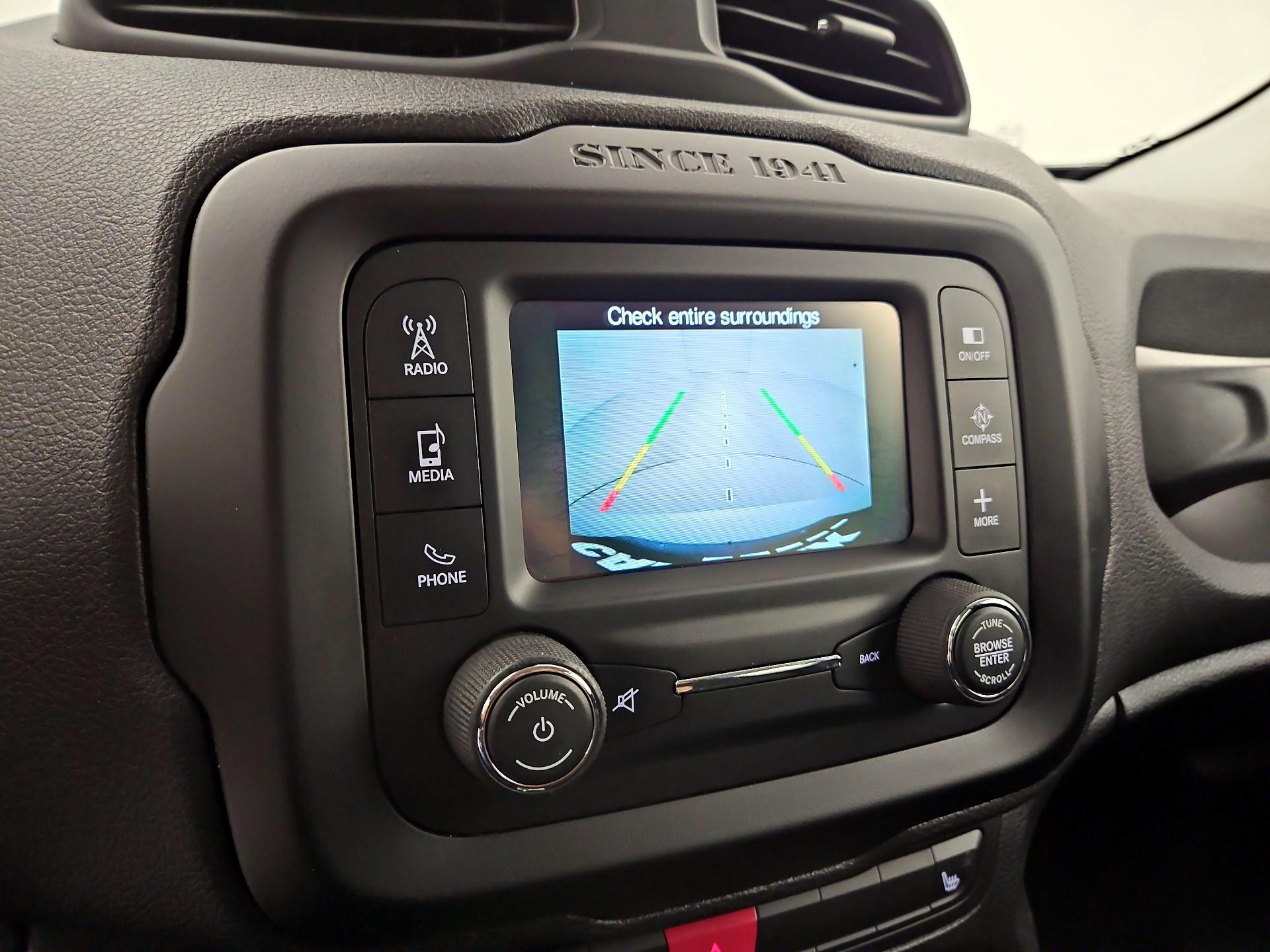 Thumbnail: 2015 Jeep Renegade - 15