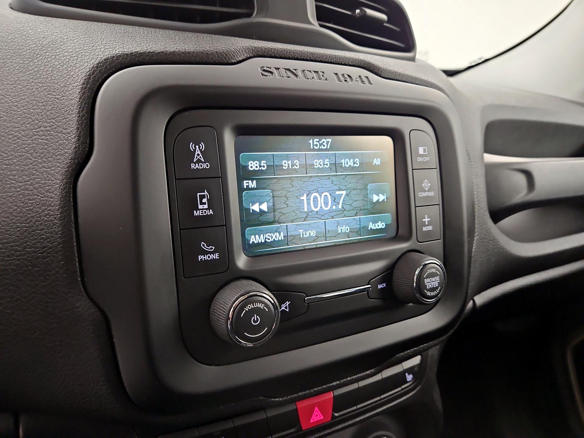 Thumbnail: 2015 Jeep Renegade - 16