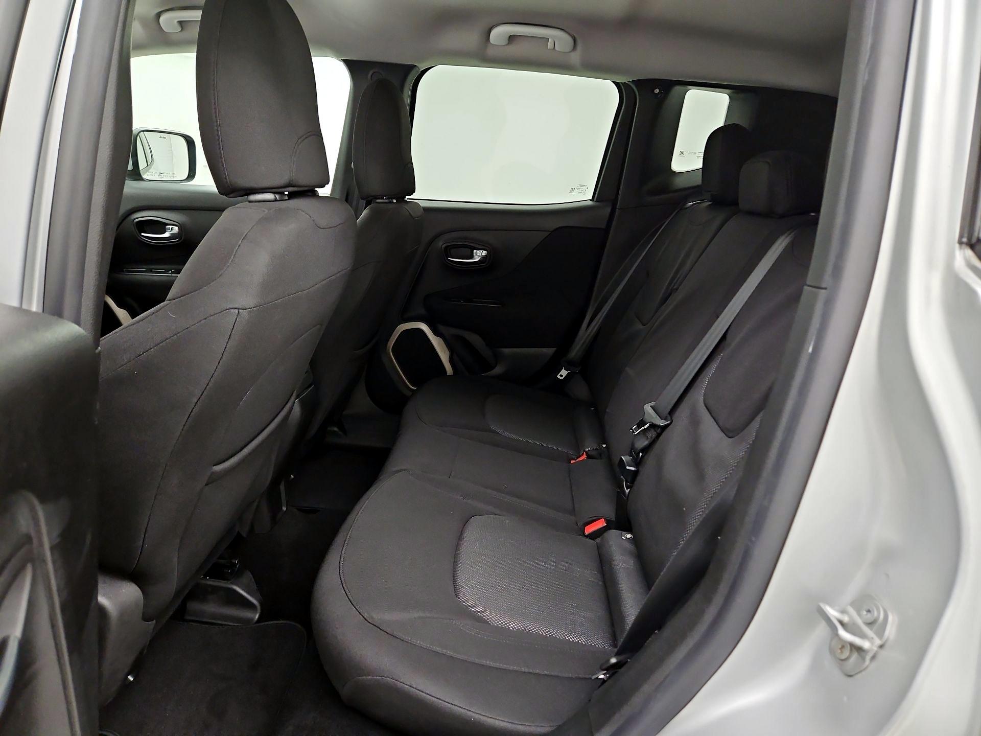 Thumbnail: 2015 Jeep Renegade - 20