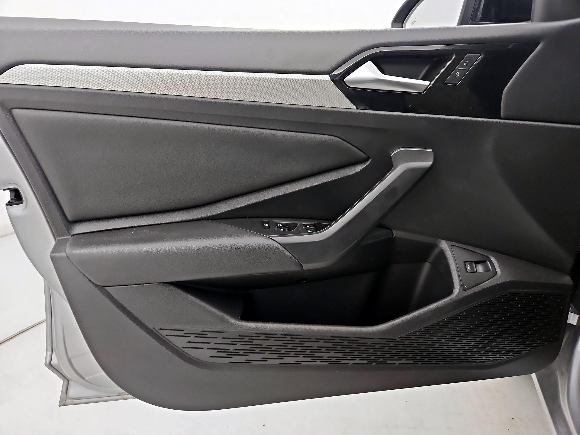 Thumbnail: 2020 Volkswagen Jetta - 12