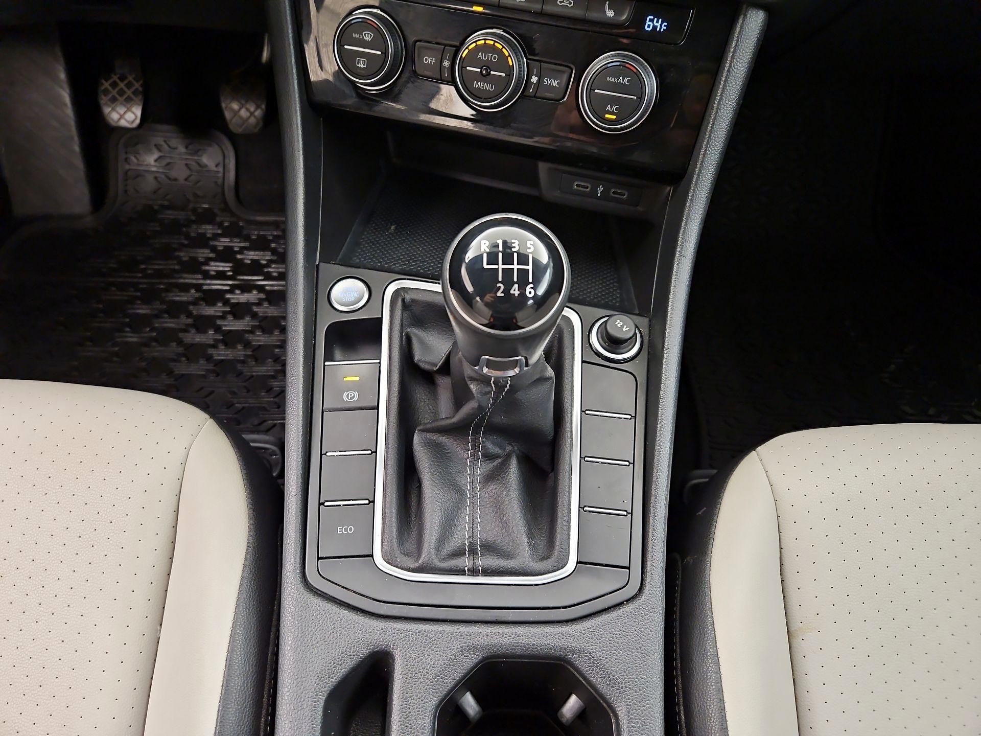 Thumbnail: 2020 Volkswagen Jetta - 17