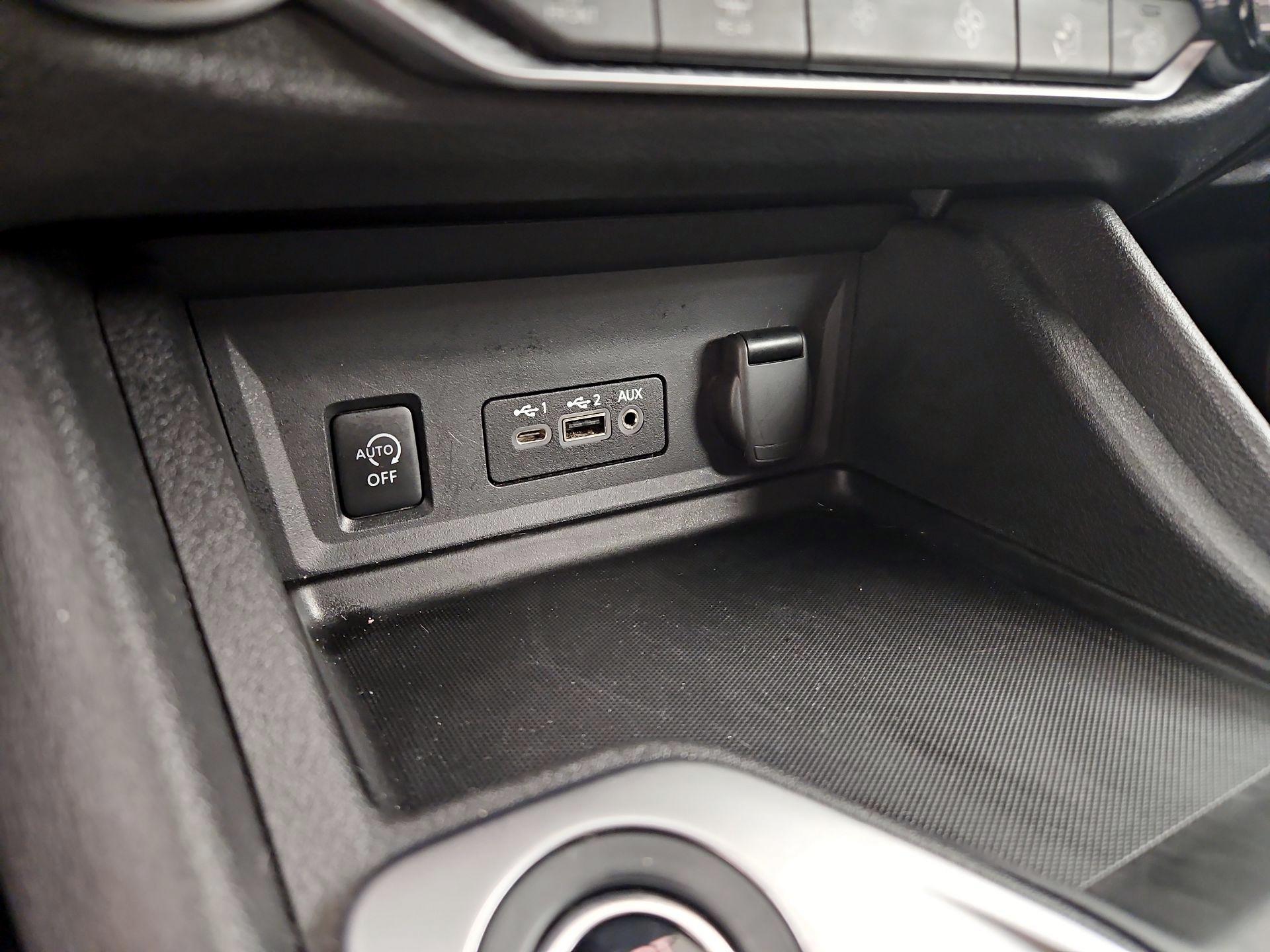 Thumbnail: 2024 Nissan Sentra - 18