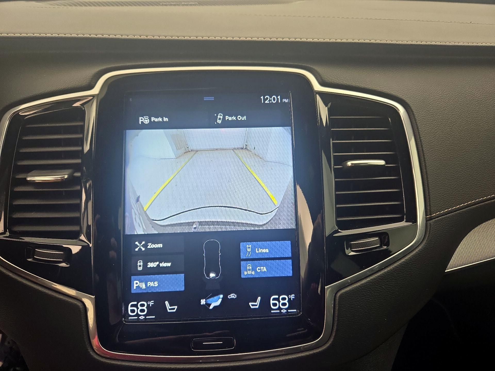 Thumbnail: 2019 Volvo XC90 - 15