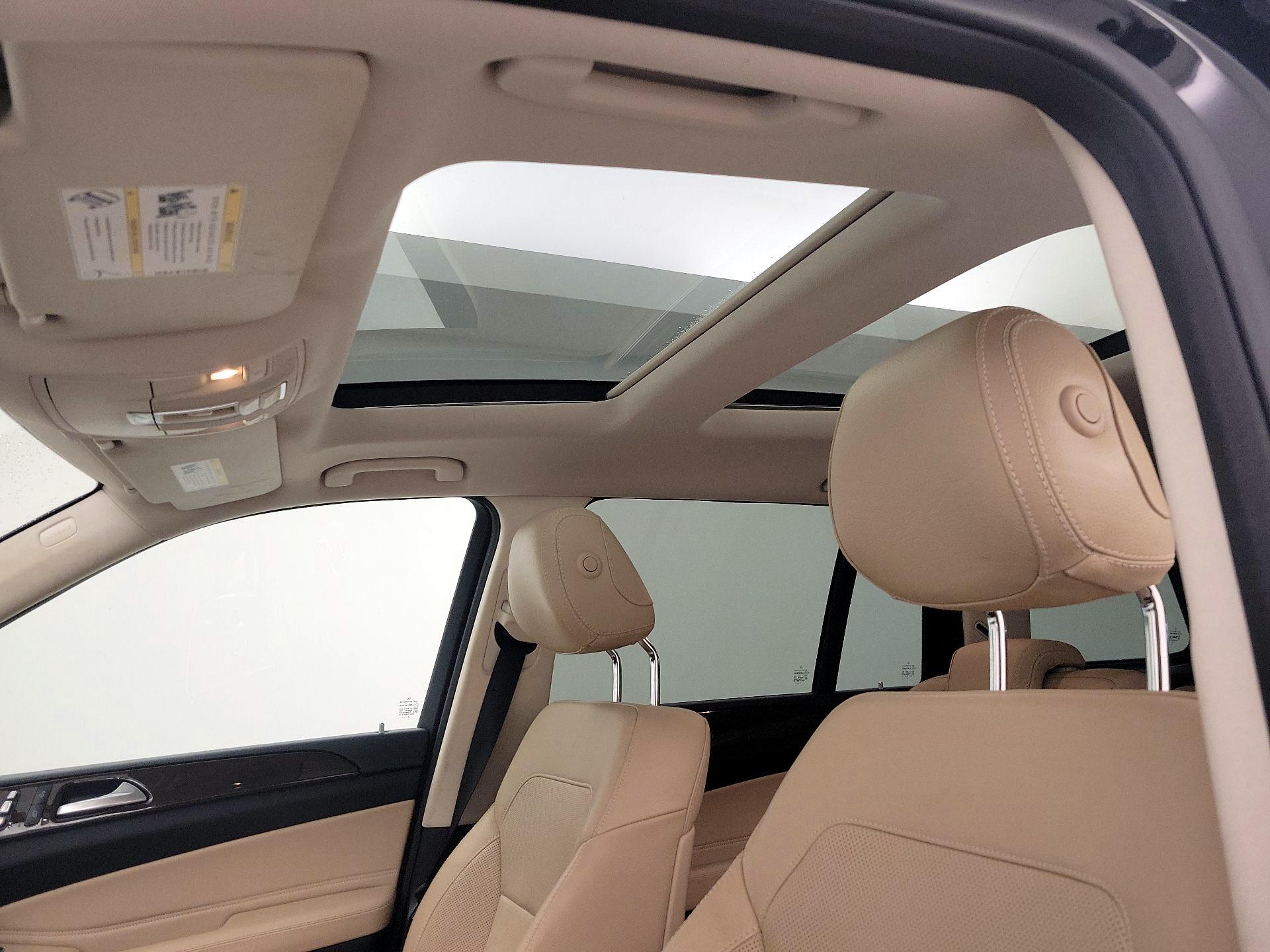 Thumbnail: 2019 Mercedes-Benz GLS - 18