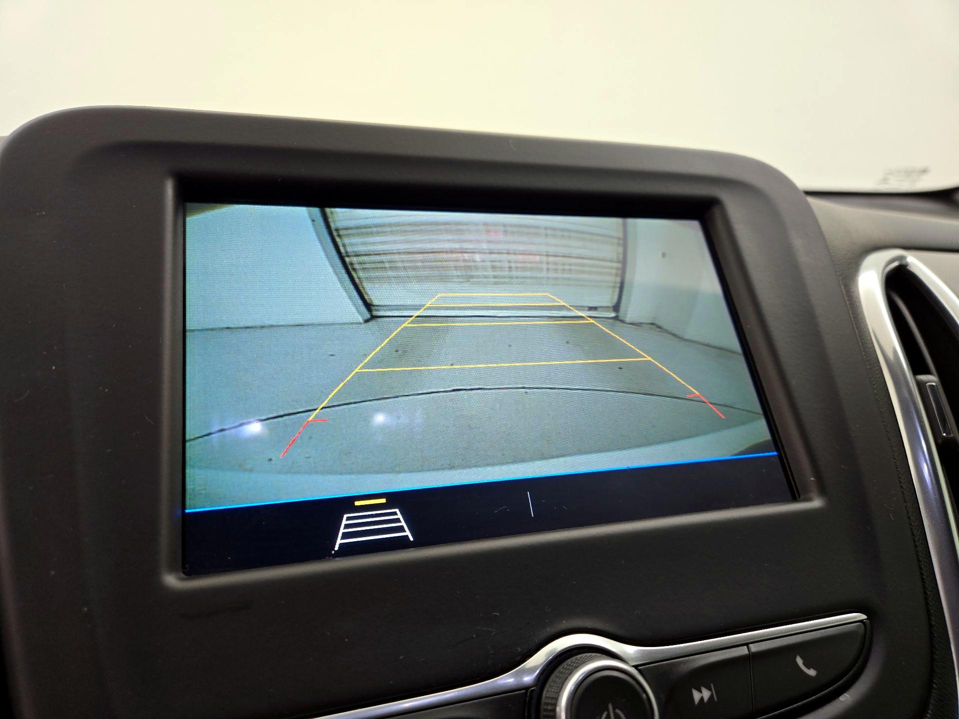 Thumbnail: 2019 Chevrolet Equinox - 14