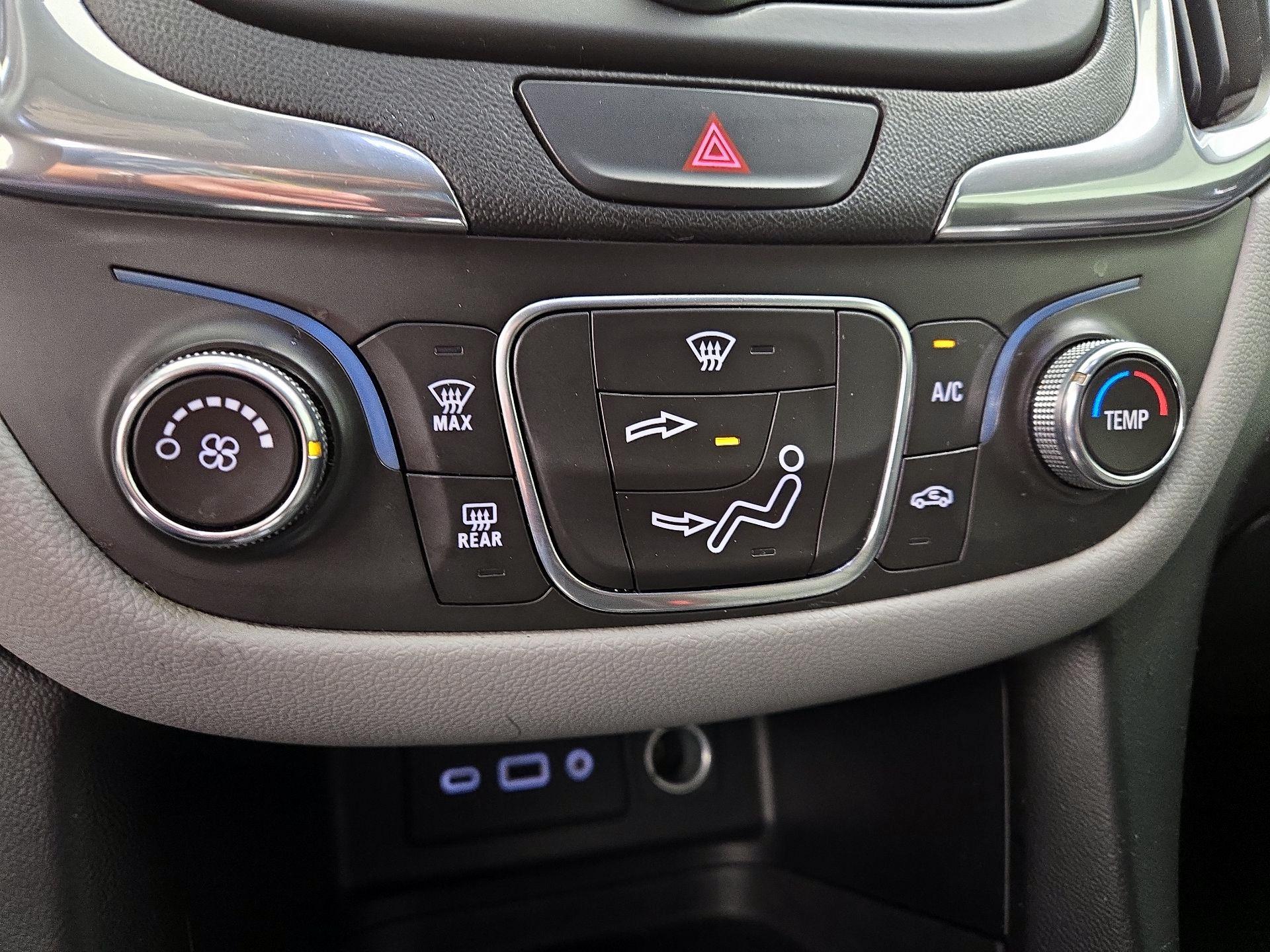 Thumbnail: 2019 Chevrolet Equinox - 16