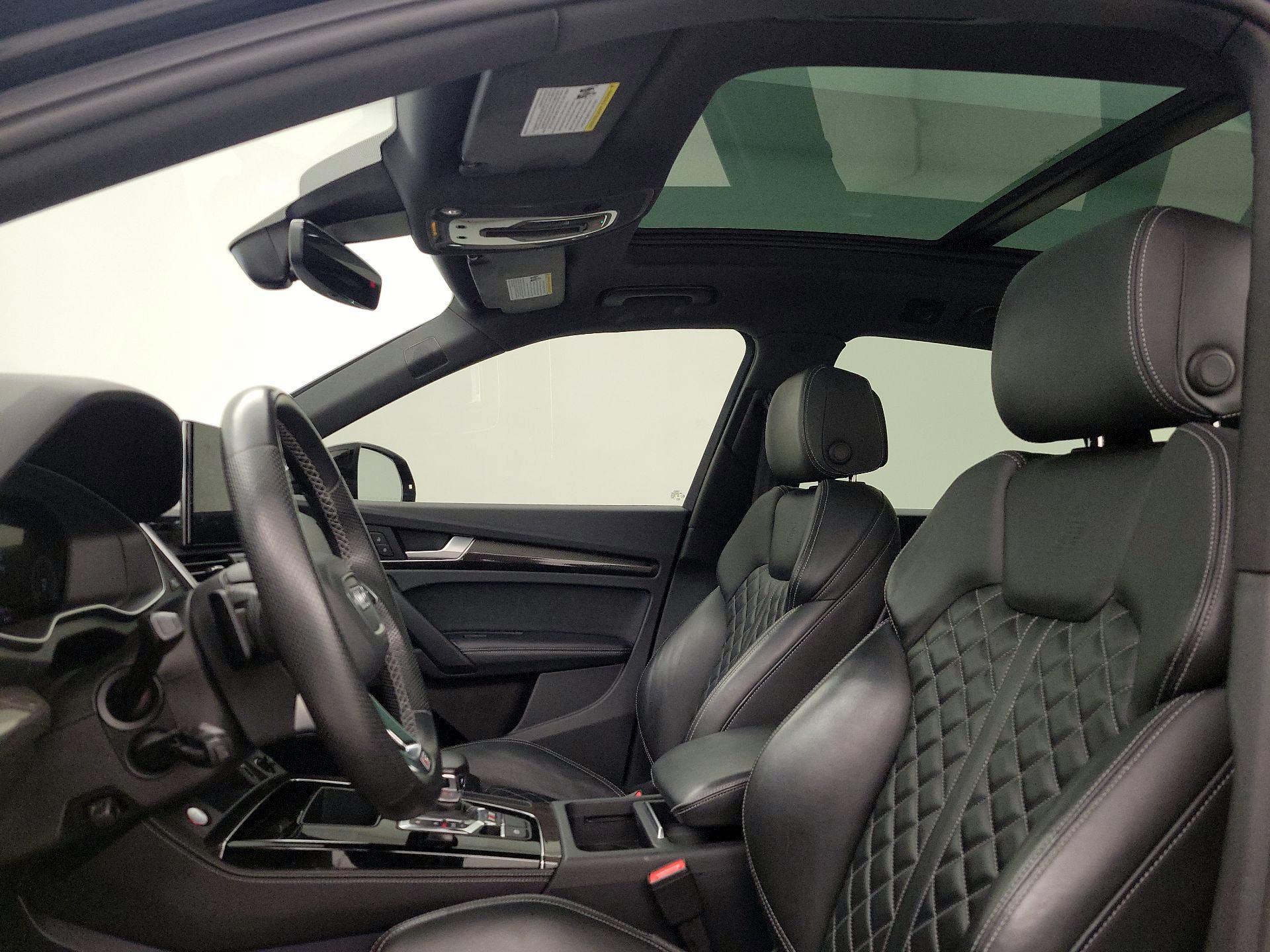 Thumbnail: 2022 Audi SQ5 - 19