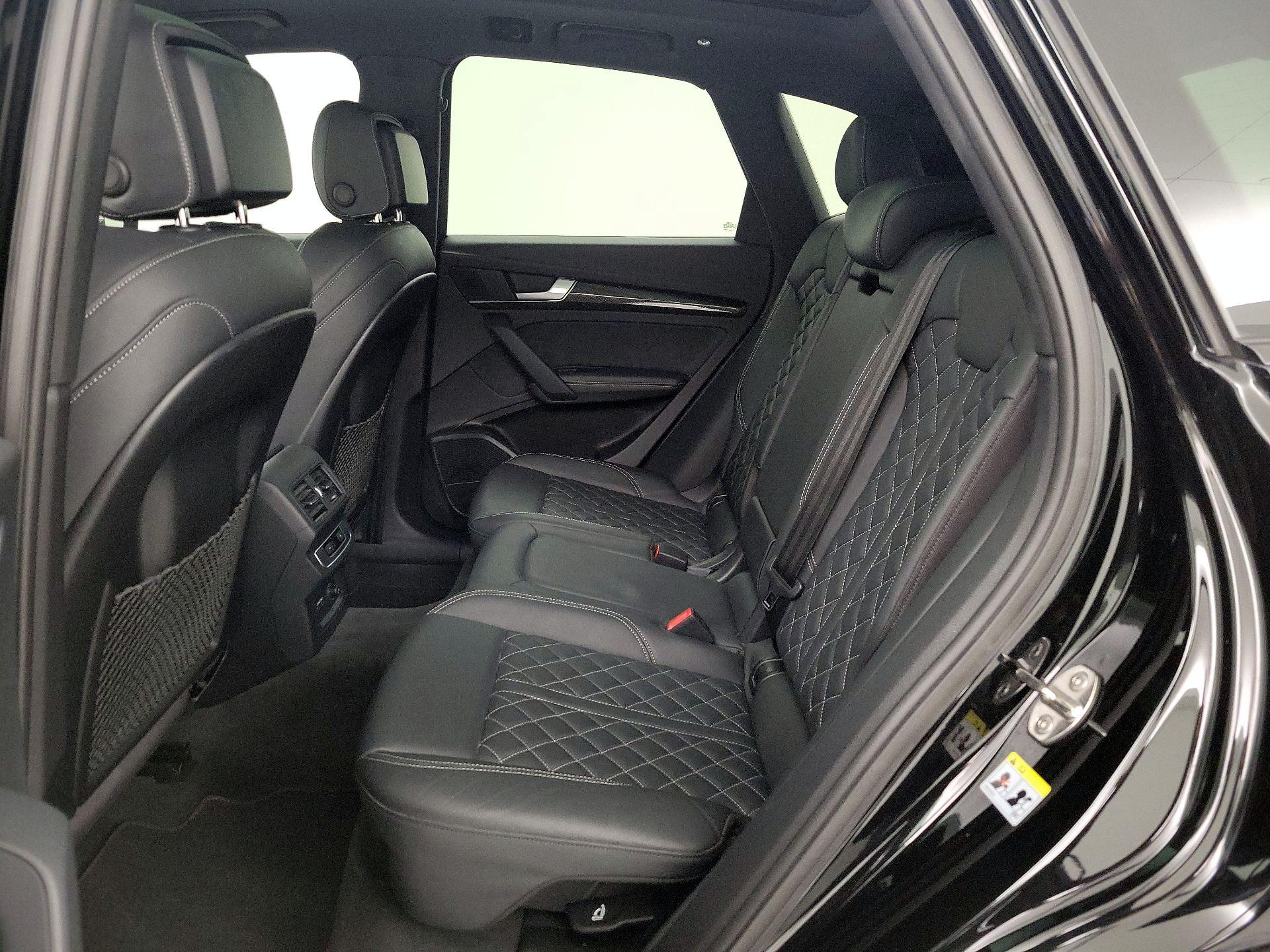 Thumbnail: 2022 Audi SQ5 - 20