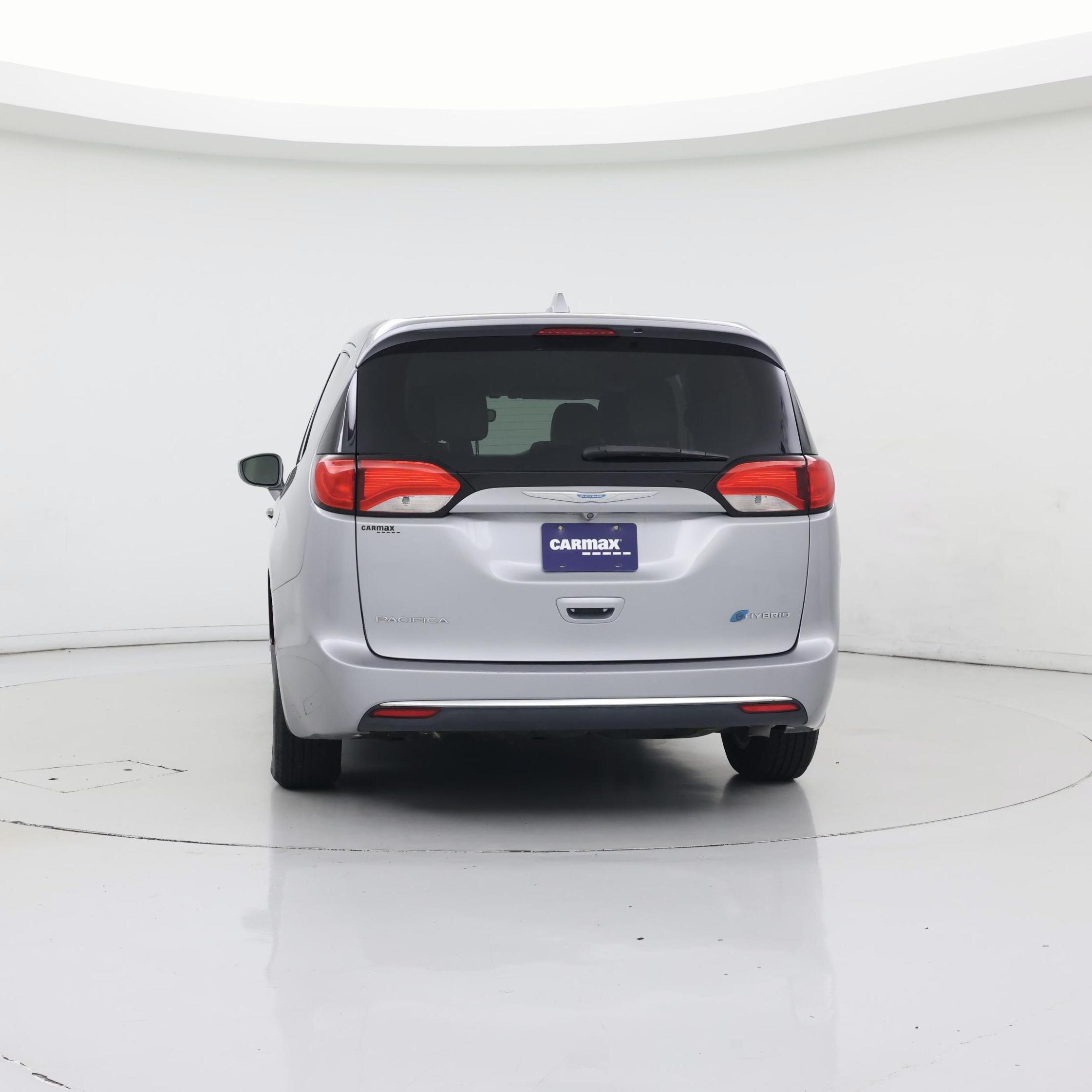 Thumbnail: 2017 Chrysler Pacifica - 6