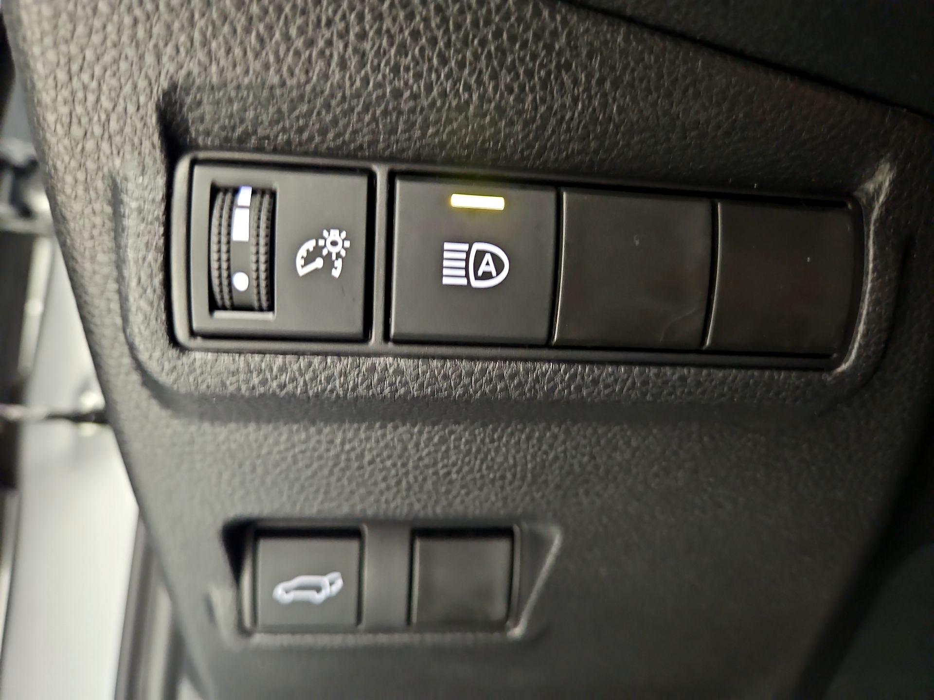 Thumbnail: 2025 Toyota Corolla Cross - 13