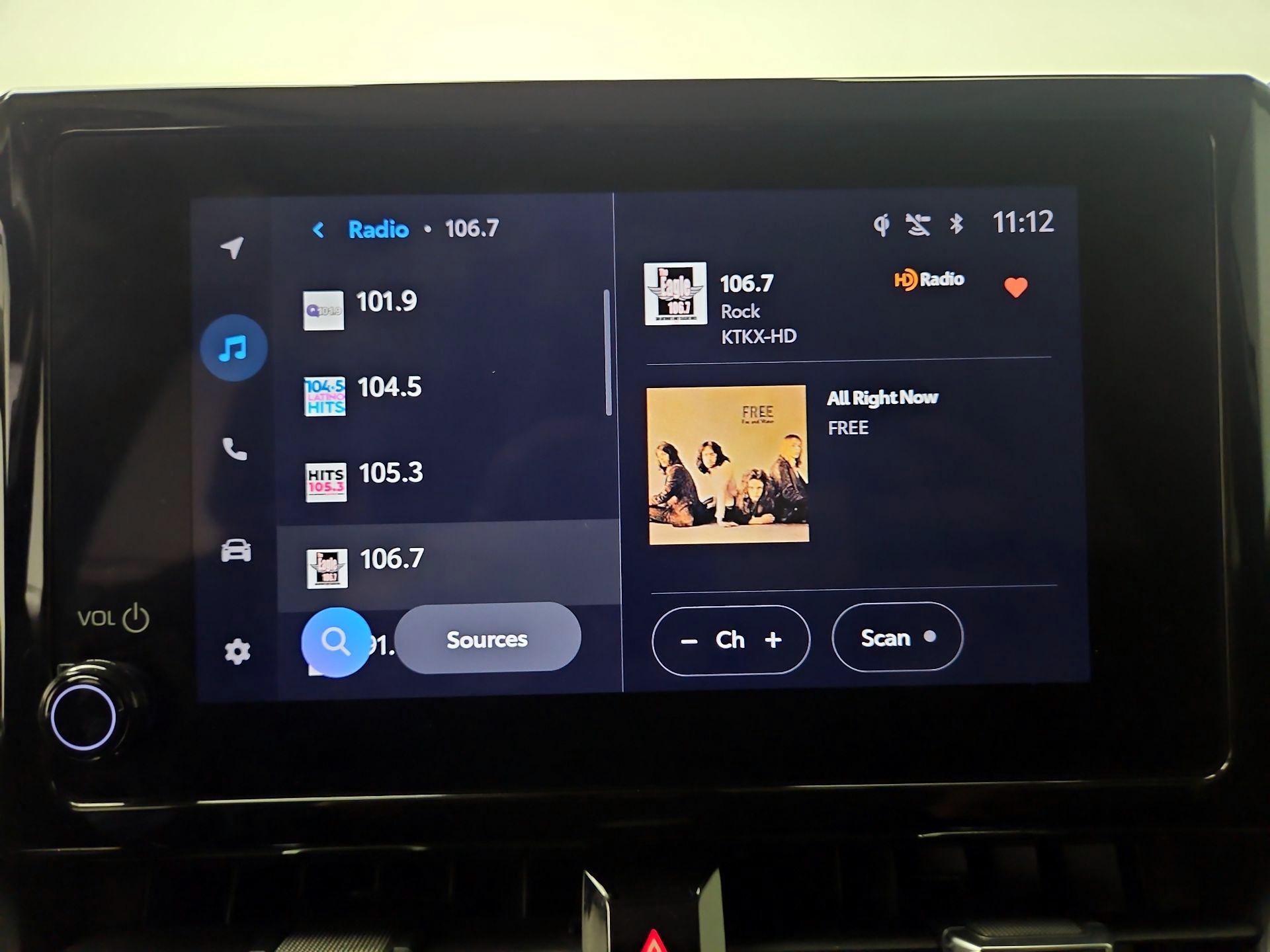 Thumbnail: 2025 Toyota Corolla Cross - 15