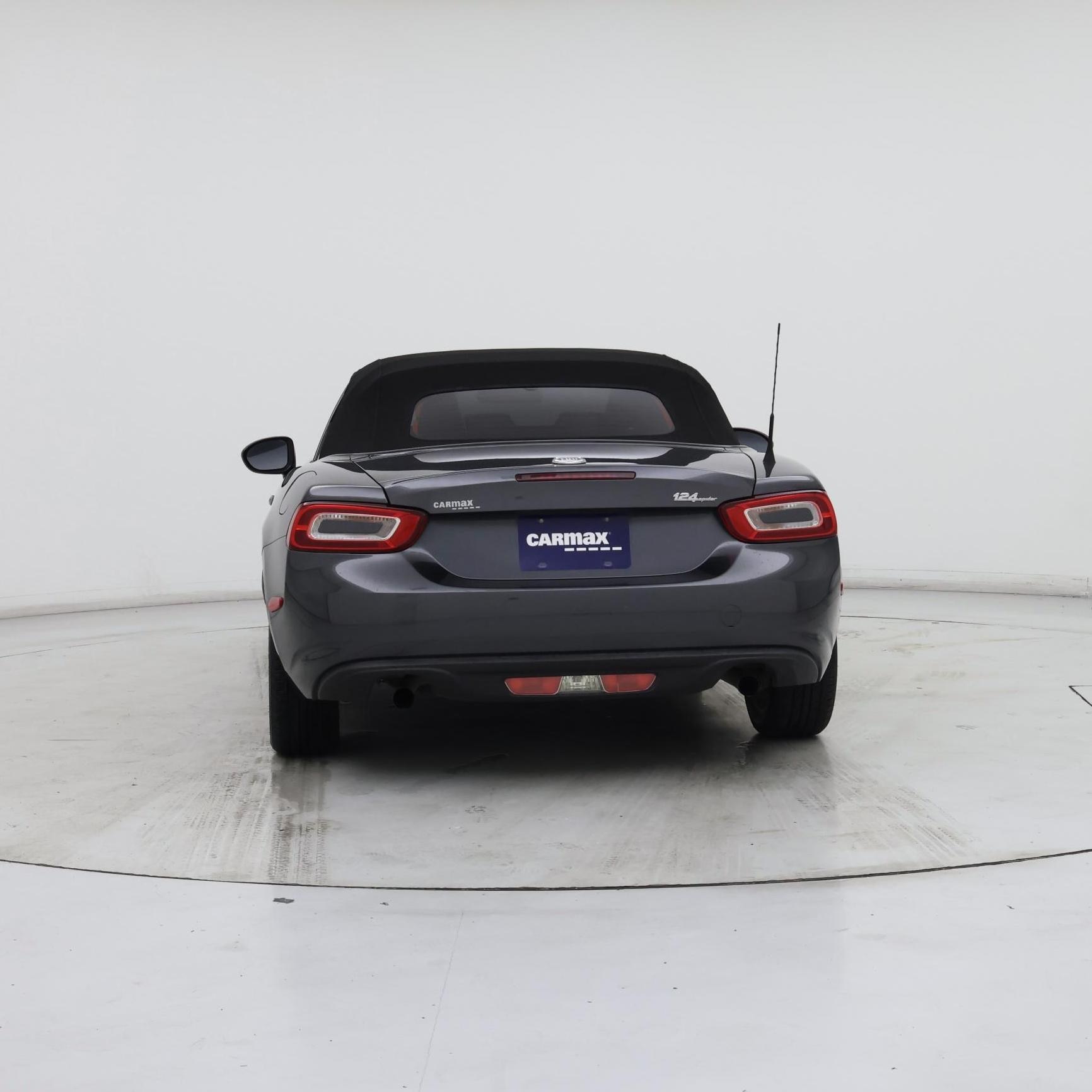 Thumbnail: 2017 Fiat 124 Spider - 6