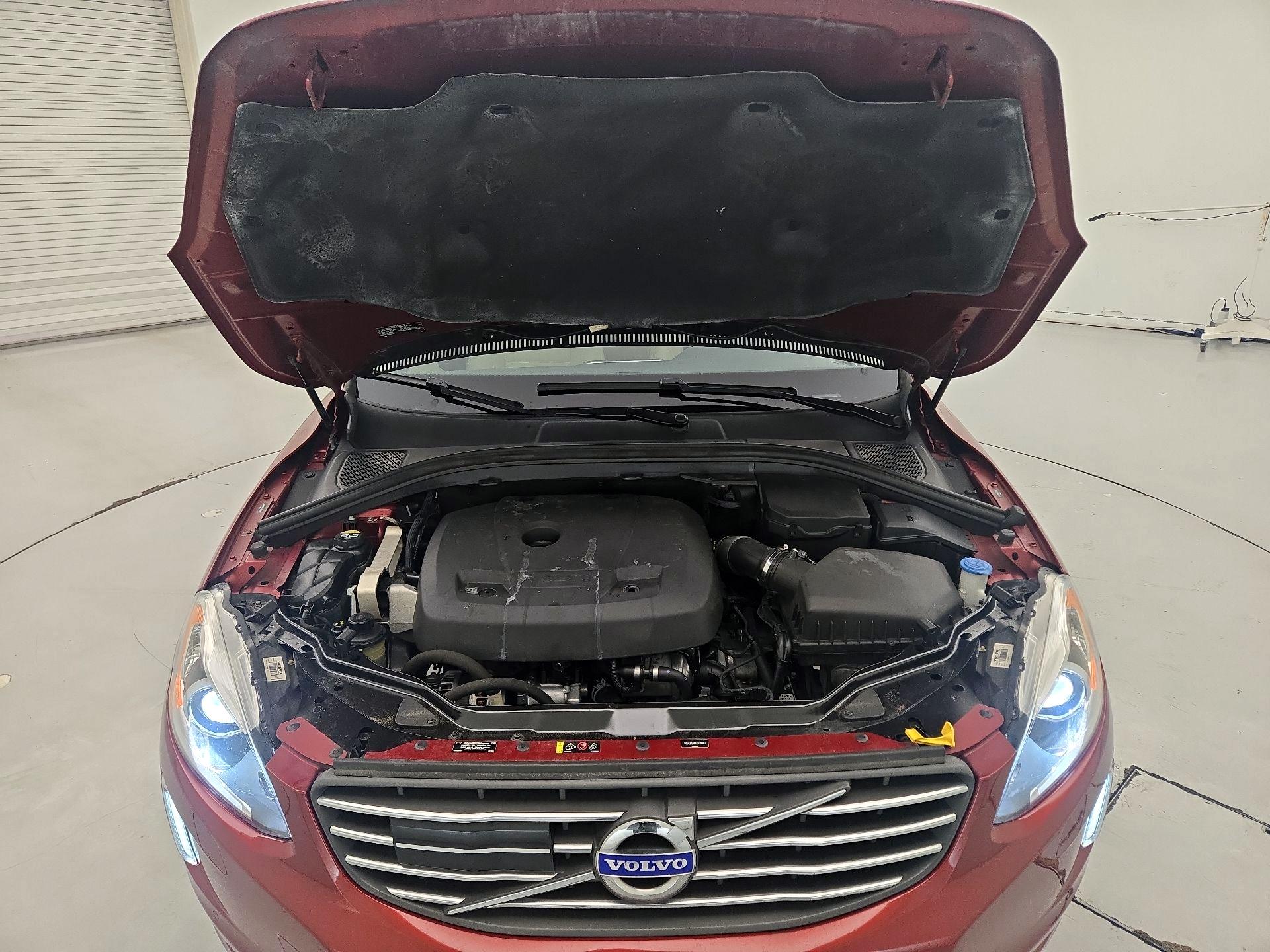 Thumbnail: 2016 Volvo XC60 - 20