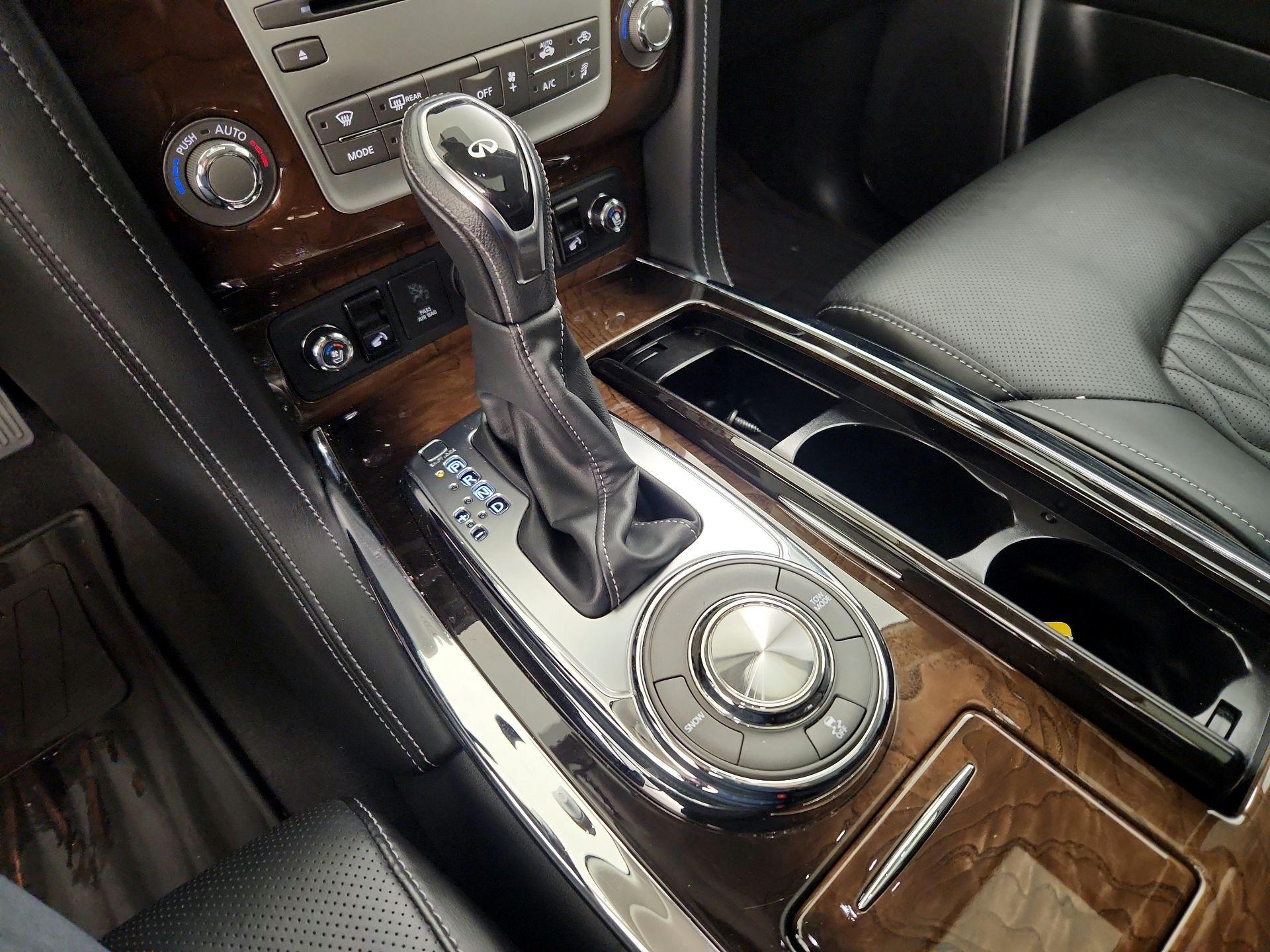 Thumbnail: 2019 INFINITI QX80 - 18