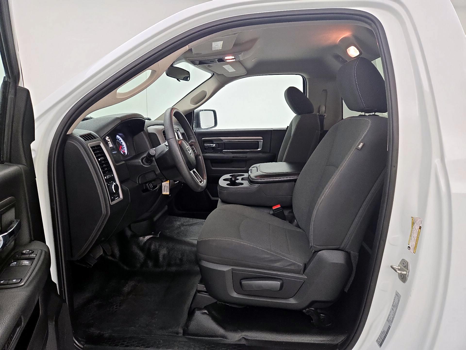 Thumbnail: 2023 RAM 1500 Classic - 11