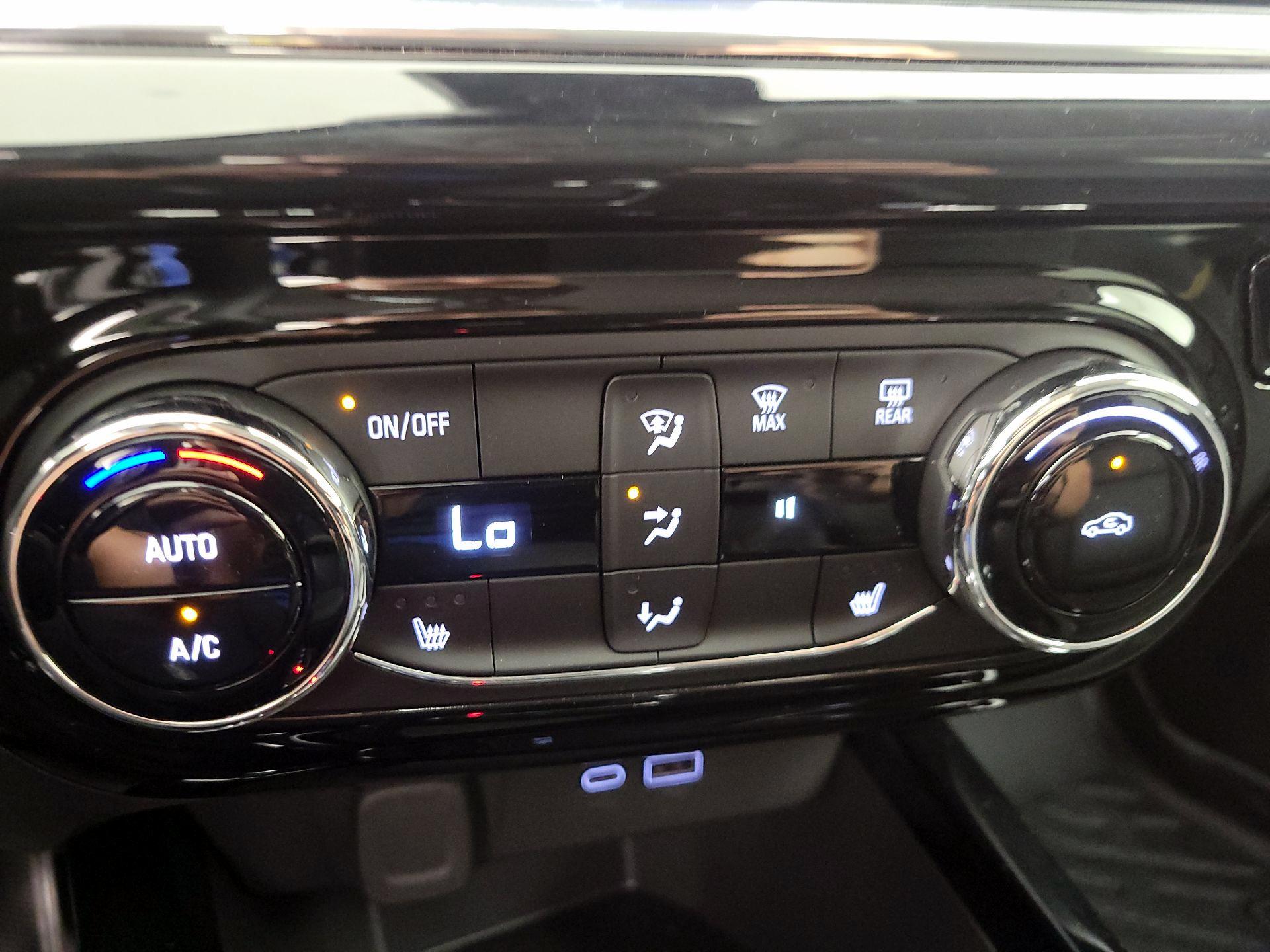 Thumbnail: 2025 Chevrolet Trax - 14