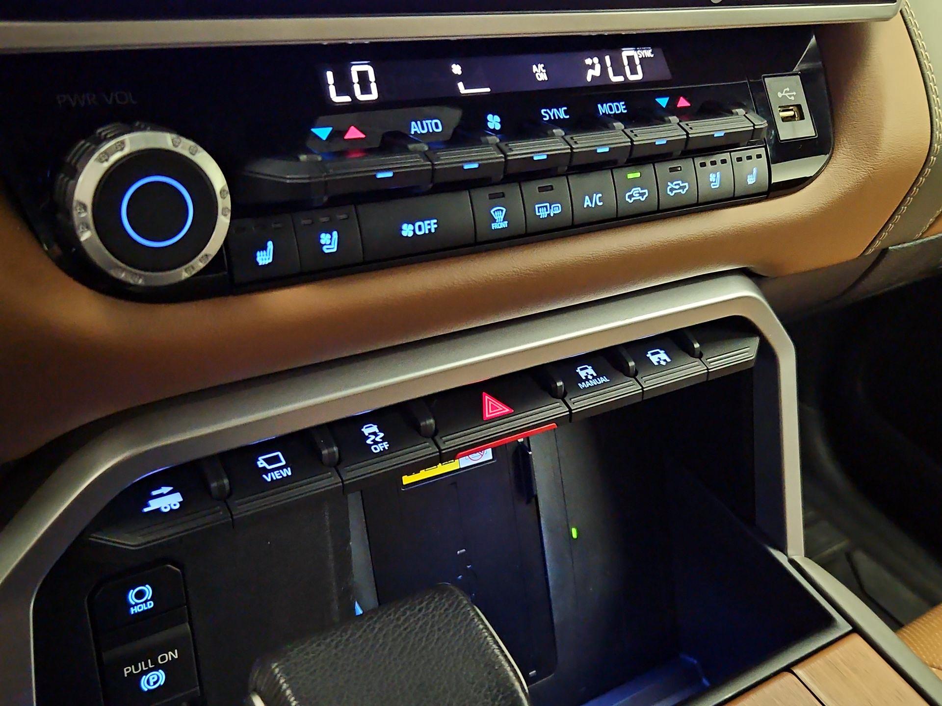 Thumbnail: 2022 Toyota Tundra - 16