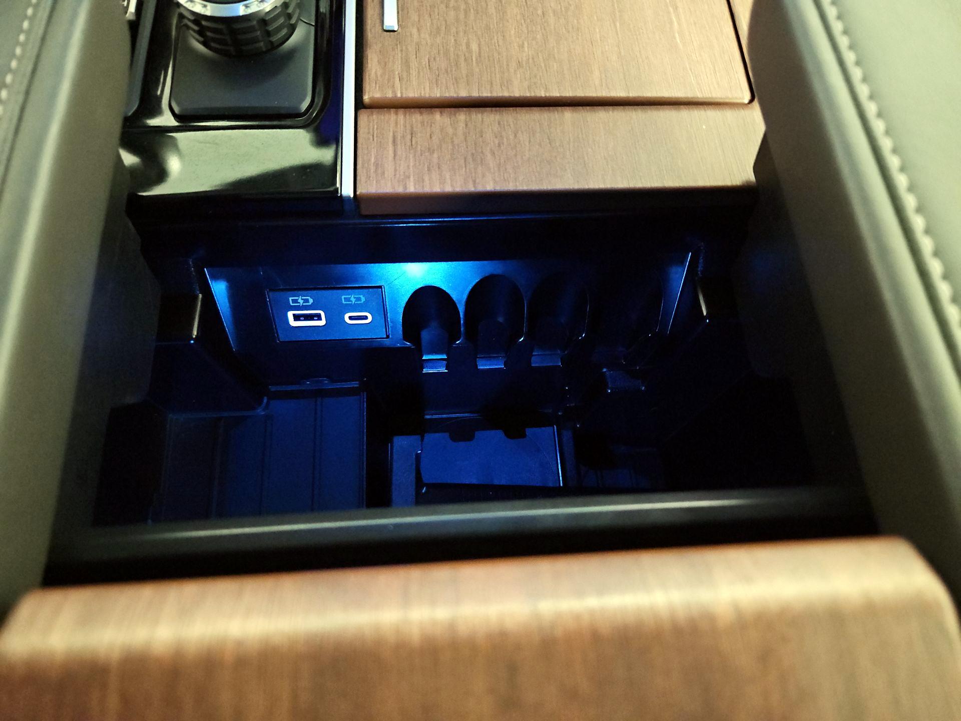 Thumbnail: 2022 Toyota Tundra - 18