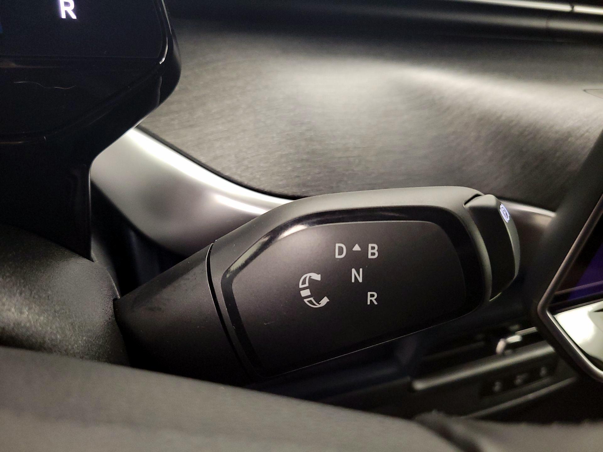 Thumbnail: 2025 Volkswagen ID.Buzz - 17