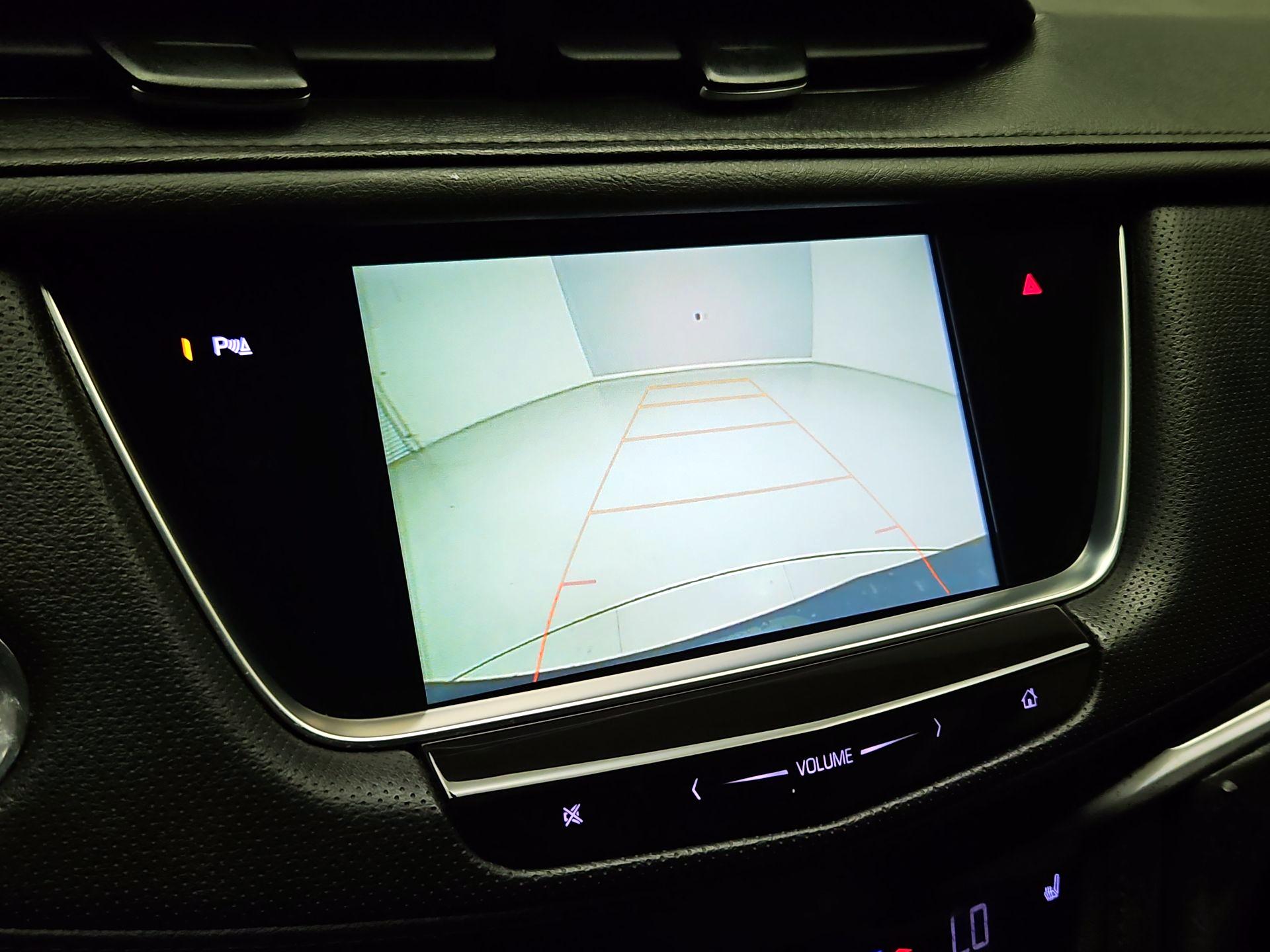 Thumbnail: 2018 Cadillac XT5 - 14