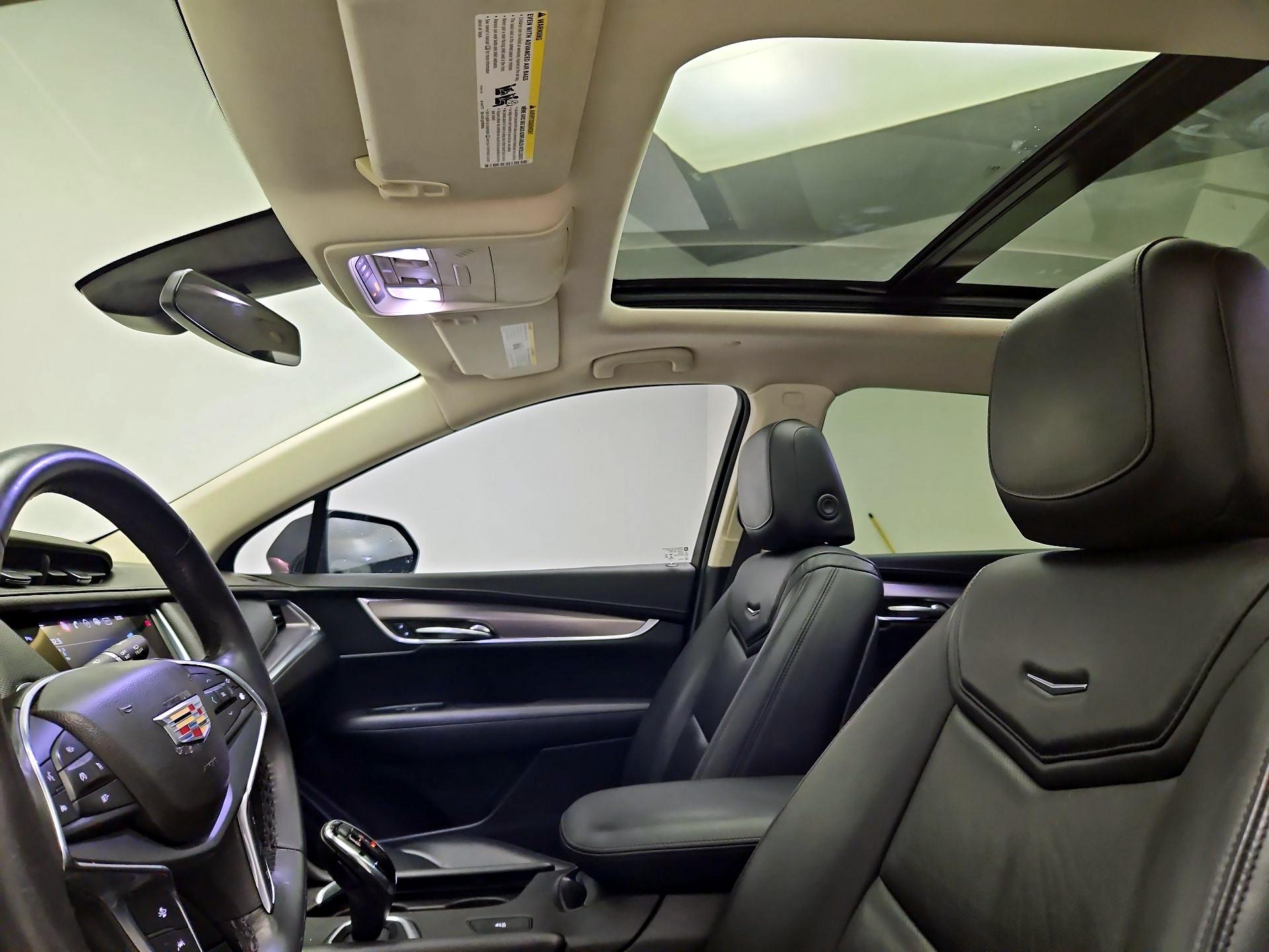 Thumbnail: 2018 Cadillac XT5 - 19