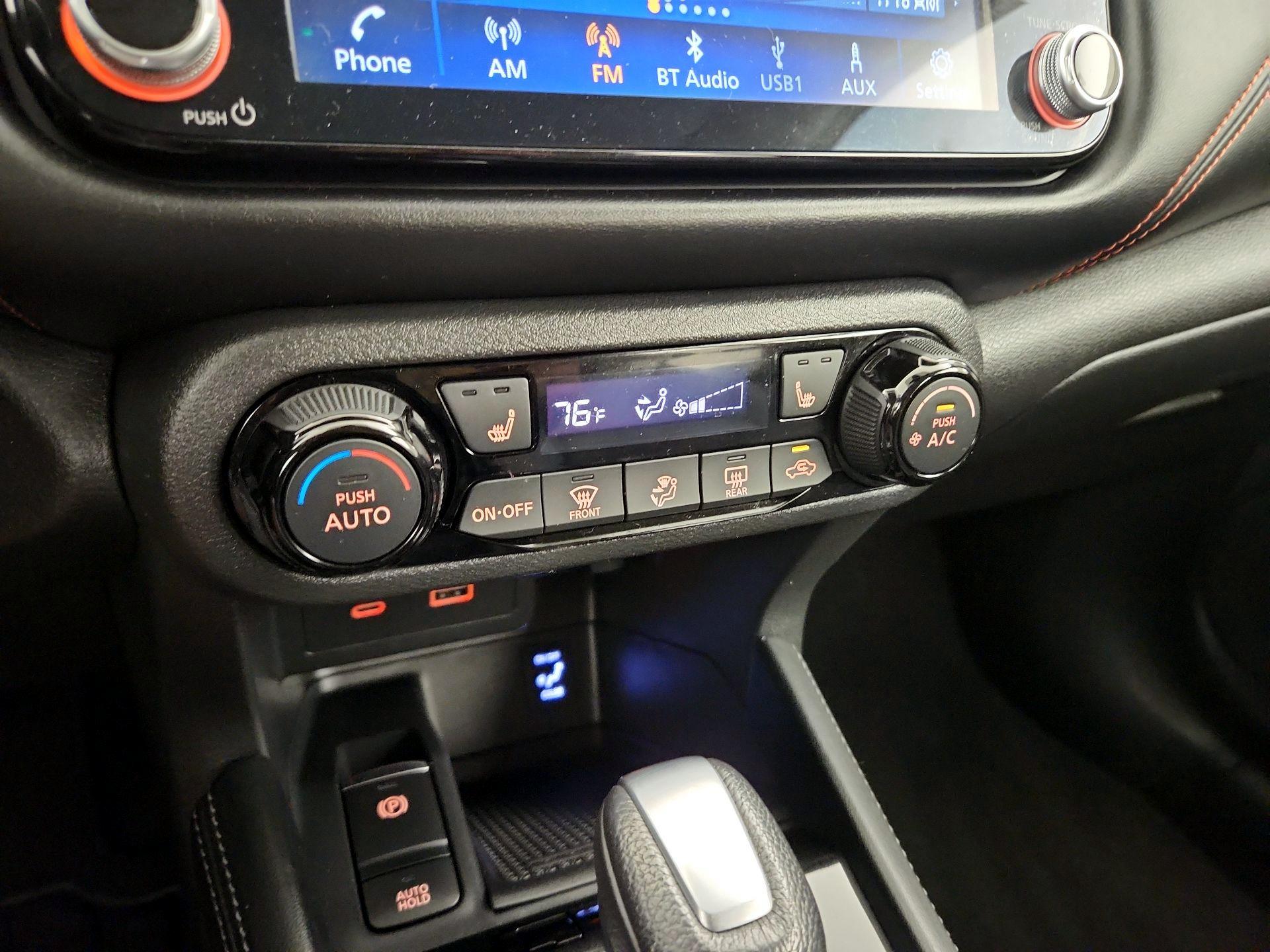 Thumbnail: 2021 Nissan Kicks - 16