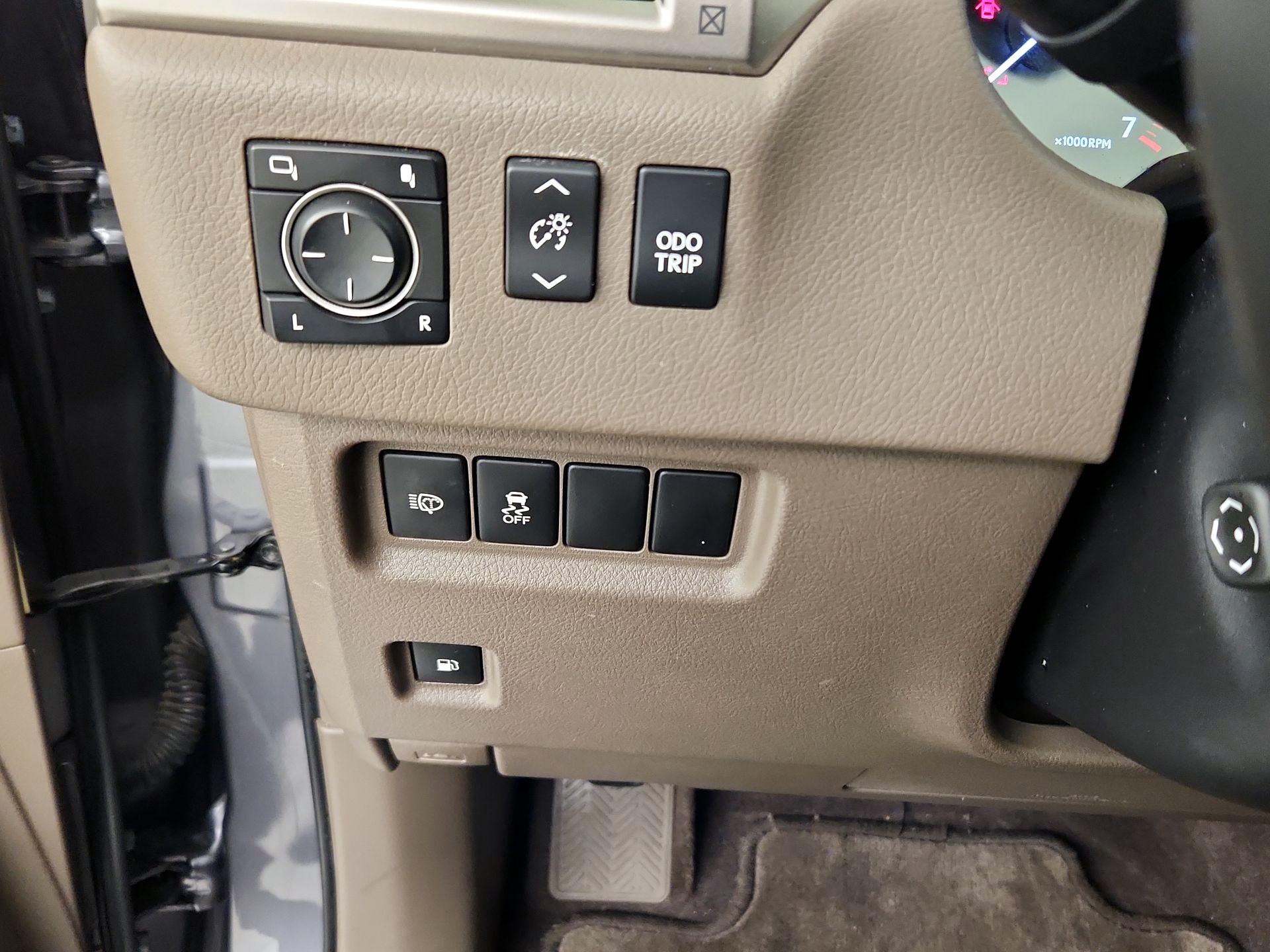 Thumbnail: 2017 Lexus GX - 13