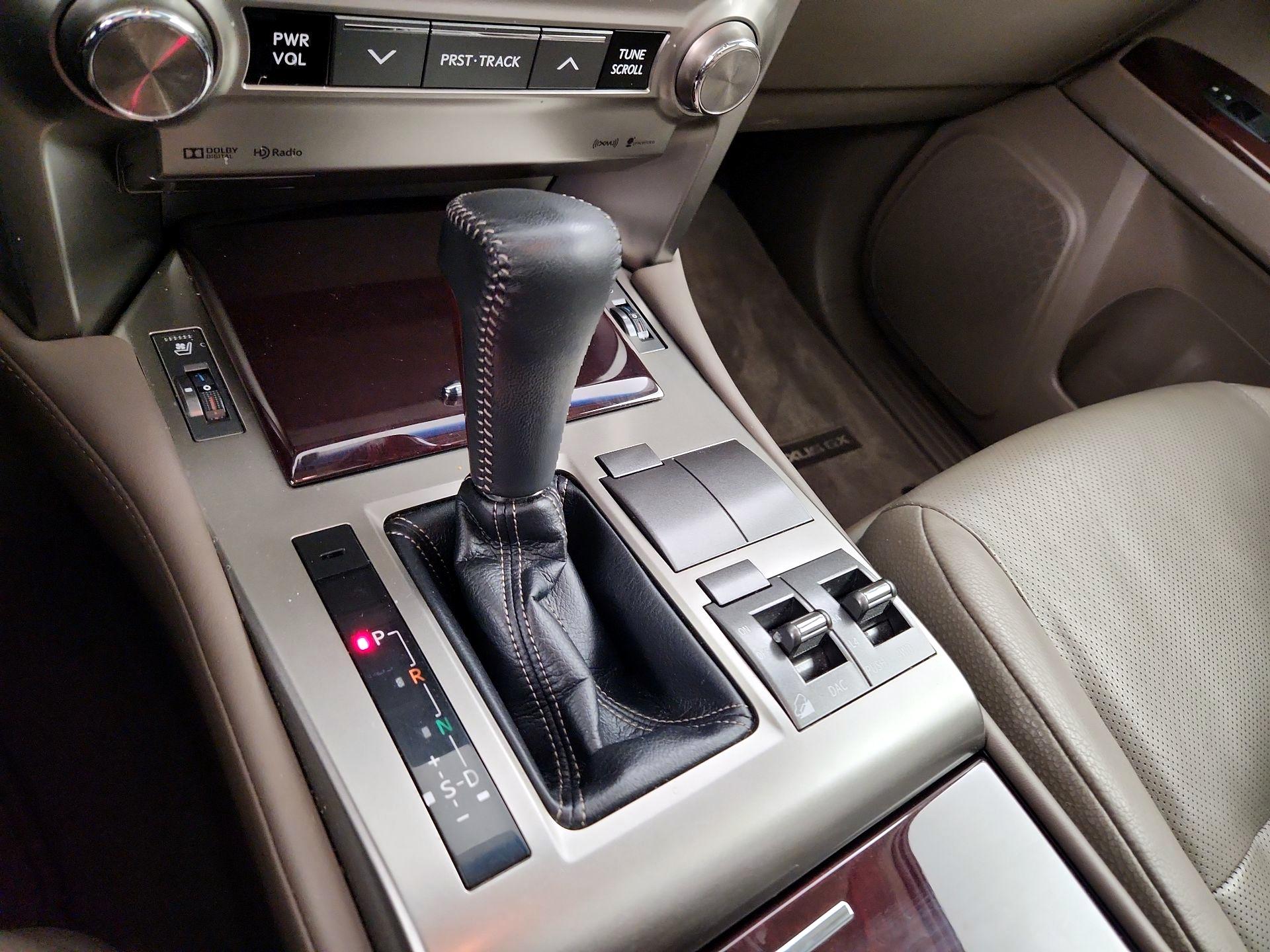 Thumbnail: 2017 Lexus GX - 17