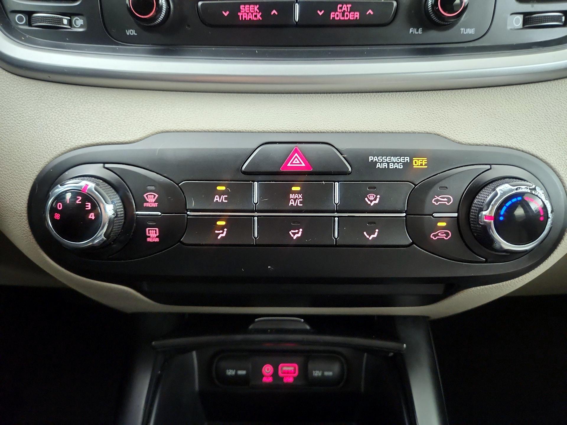 Thumbnail: 2017 Kia Sorento - 14