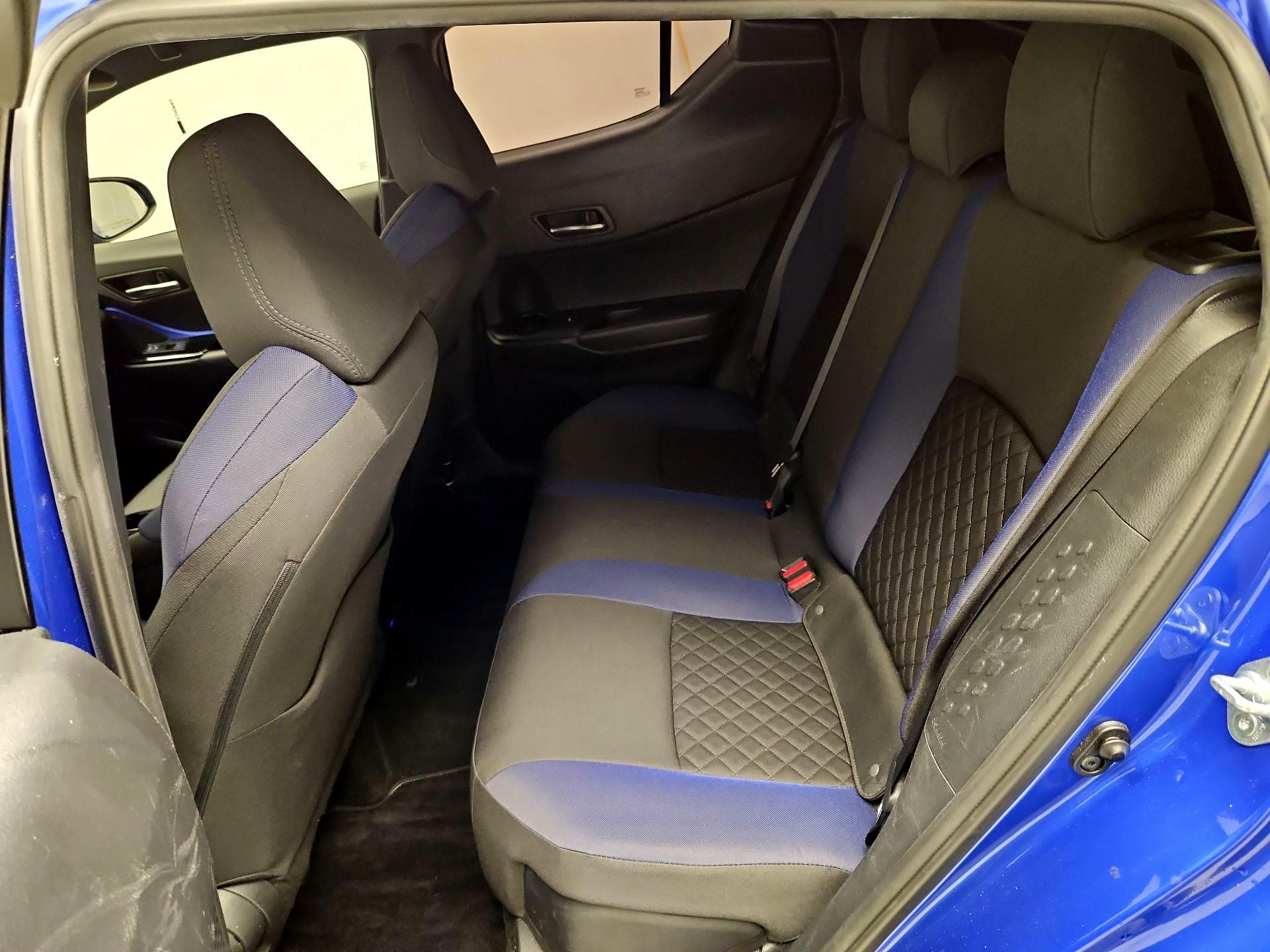 Thumbnail: 2022 Toyota C-HR - 19