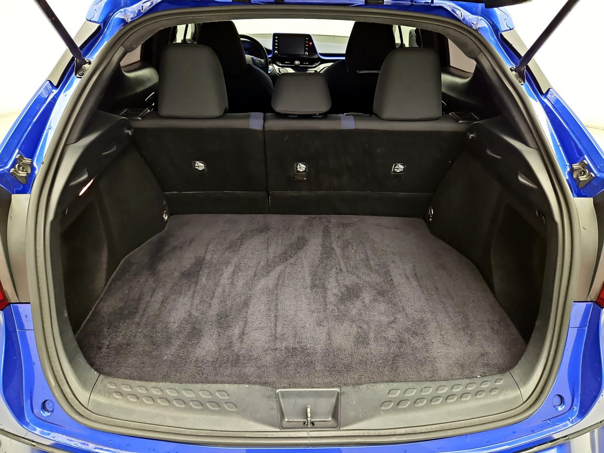 Thumbnail: 2022 Toyota C-HR - 20