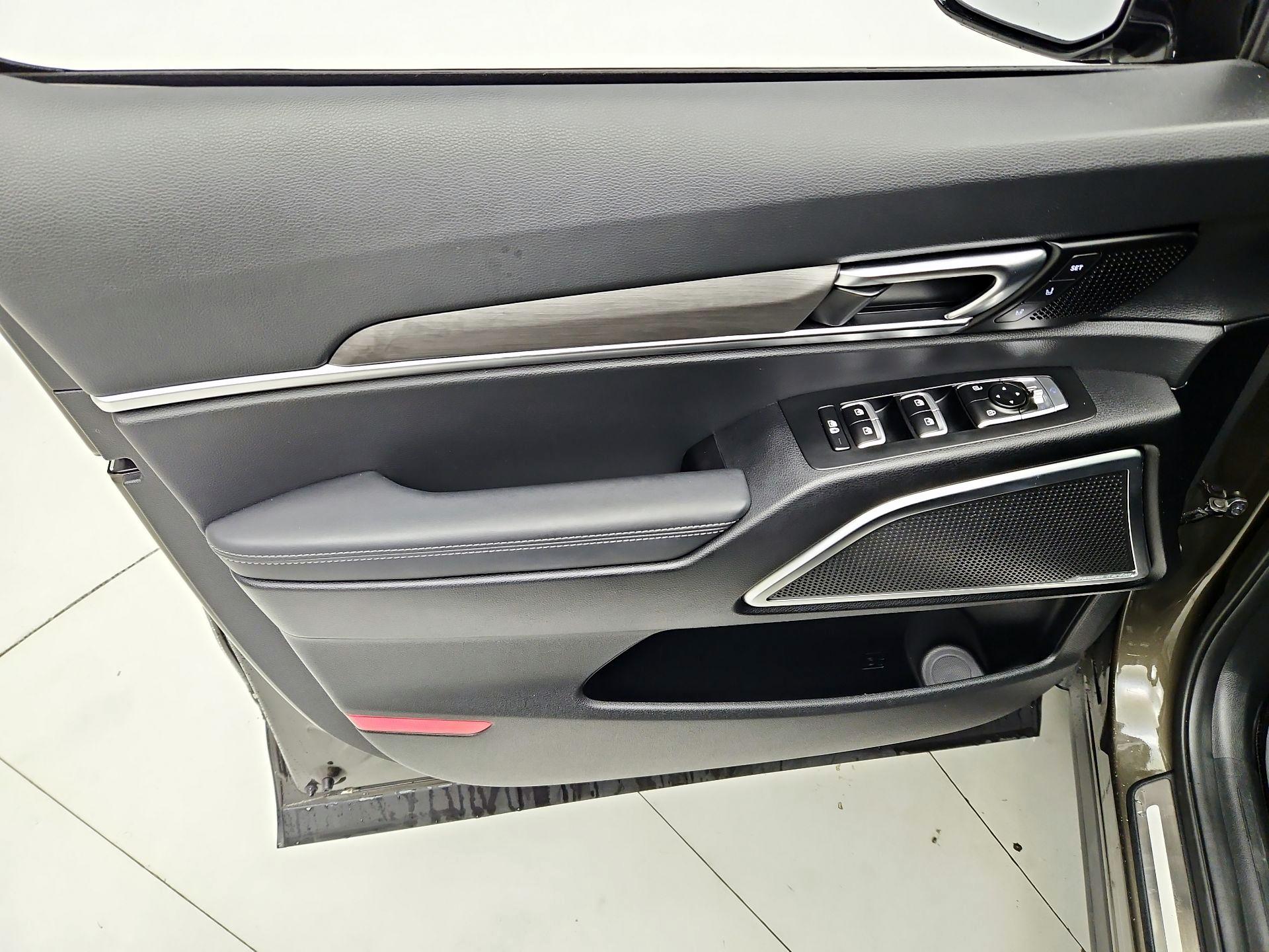 Thumbnail: 2024 Kia Telluride - 12