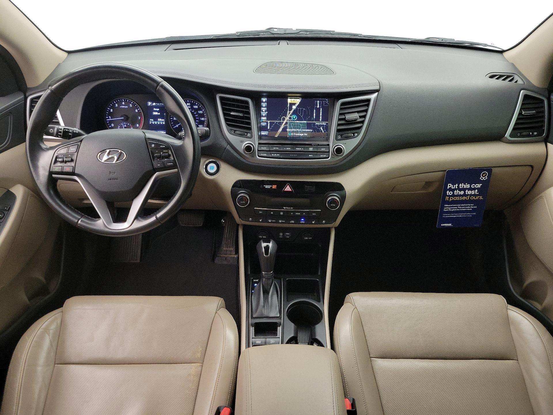 Thumbnail: 2016 Hyundai Tucson - 9