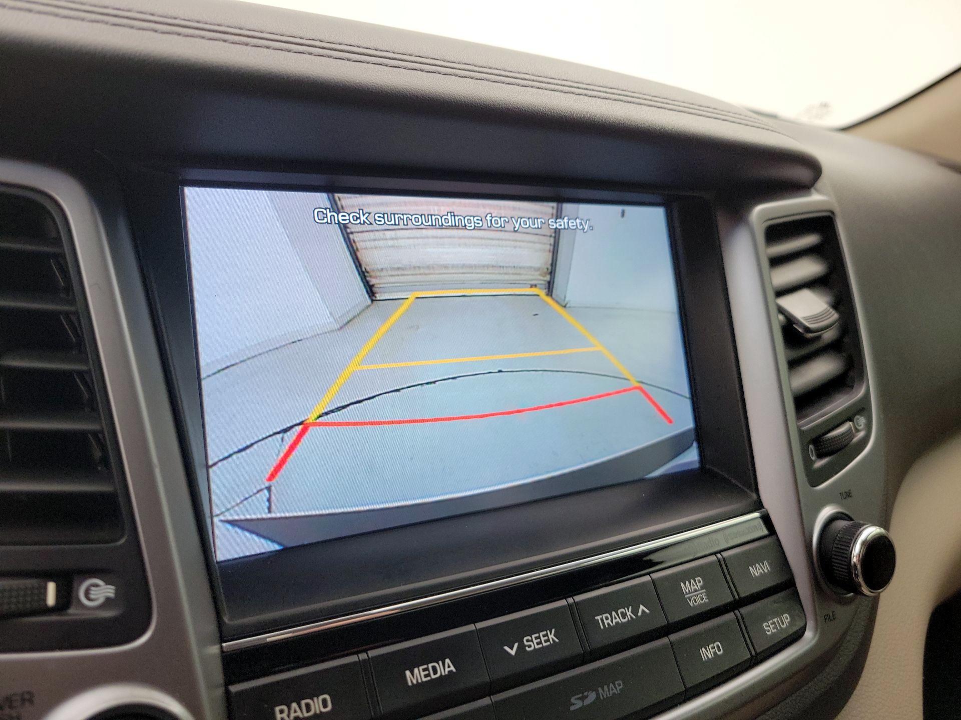 Thumbnail: 2016 Hyundai Tucson - 15