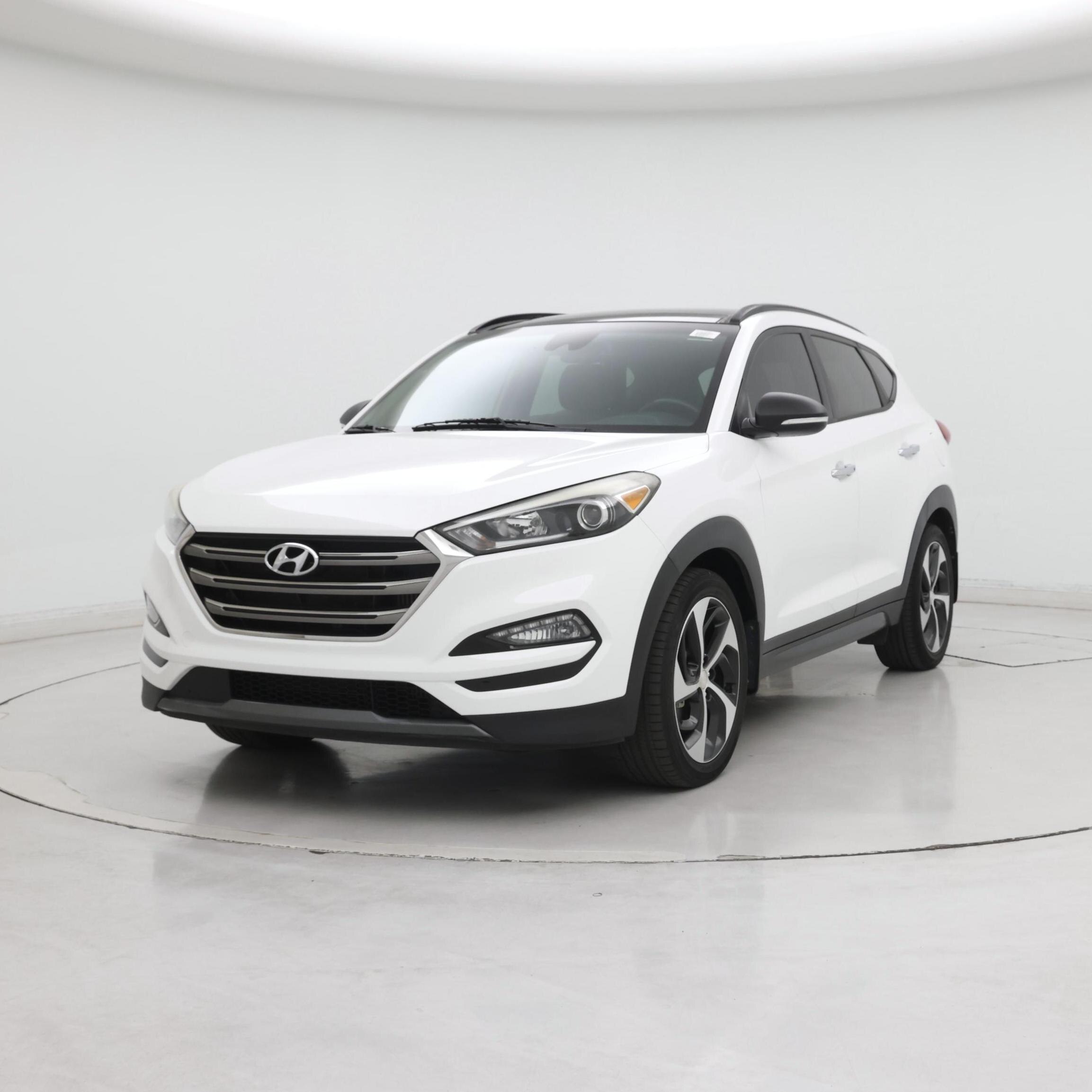 Thumbnail: 2016 Hyundai Tucson - 4