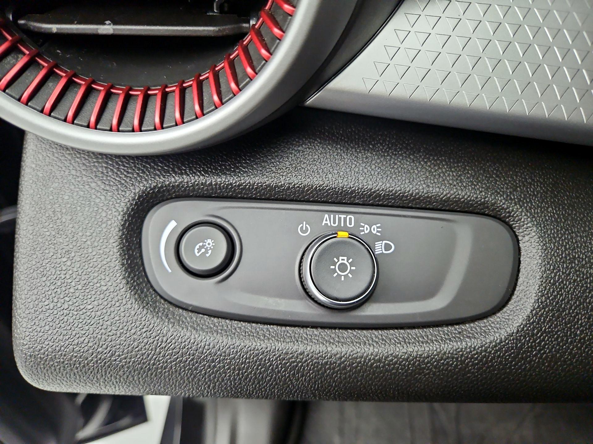 Thumbnail: 2025 Chevrolet Trax - 13