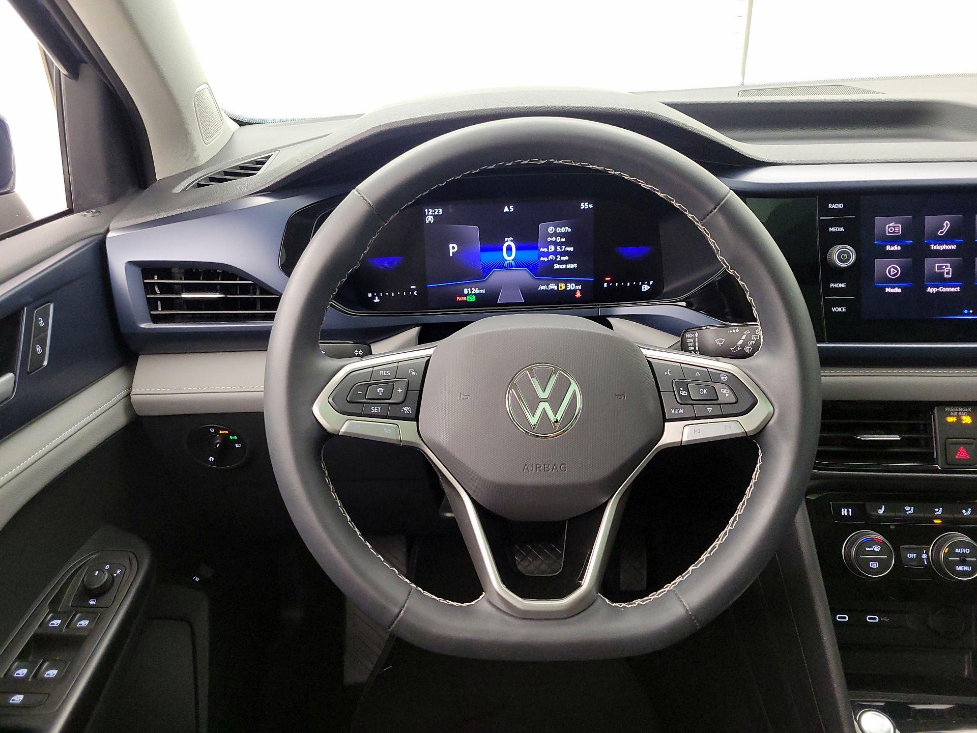 Thumbnail: 2024 Volkswagen Taos - 10