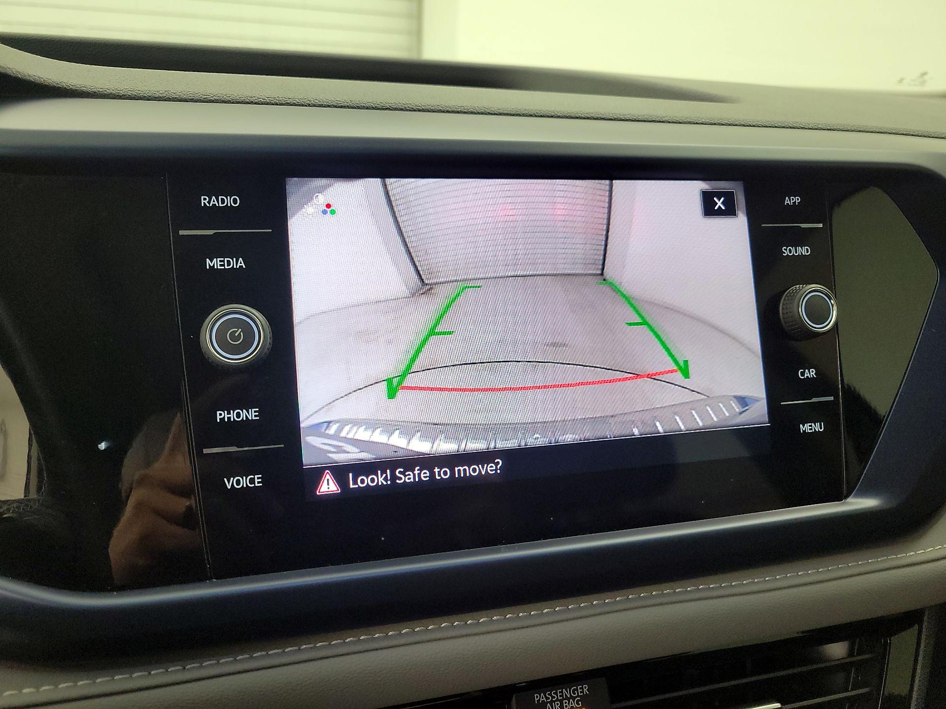 Thumbnail: 2024 Volkswagen Taos - 14