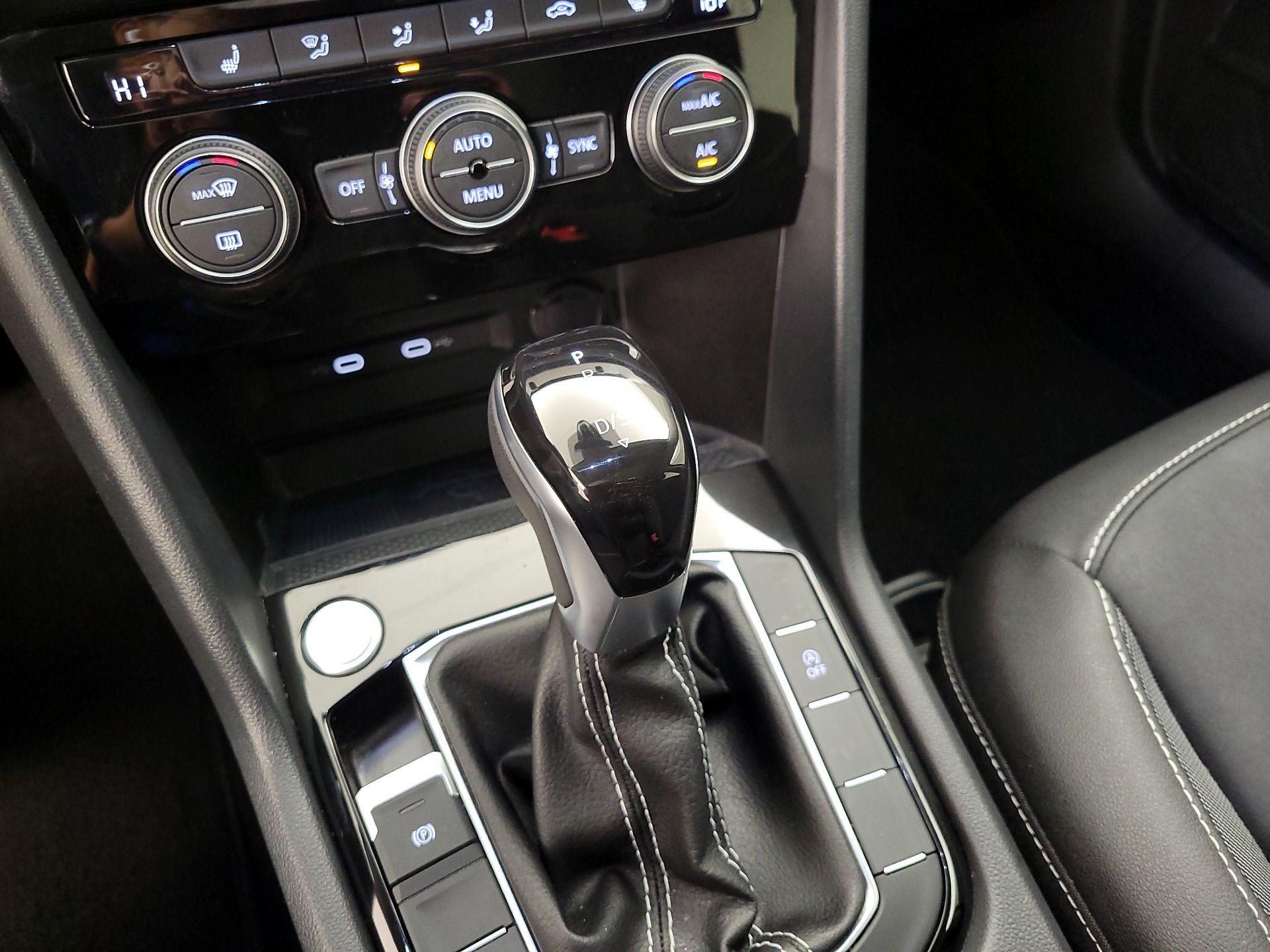 Thumbnail: 2024 Volkswagen Taos - 17