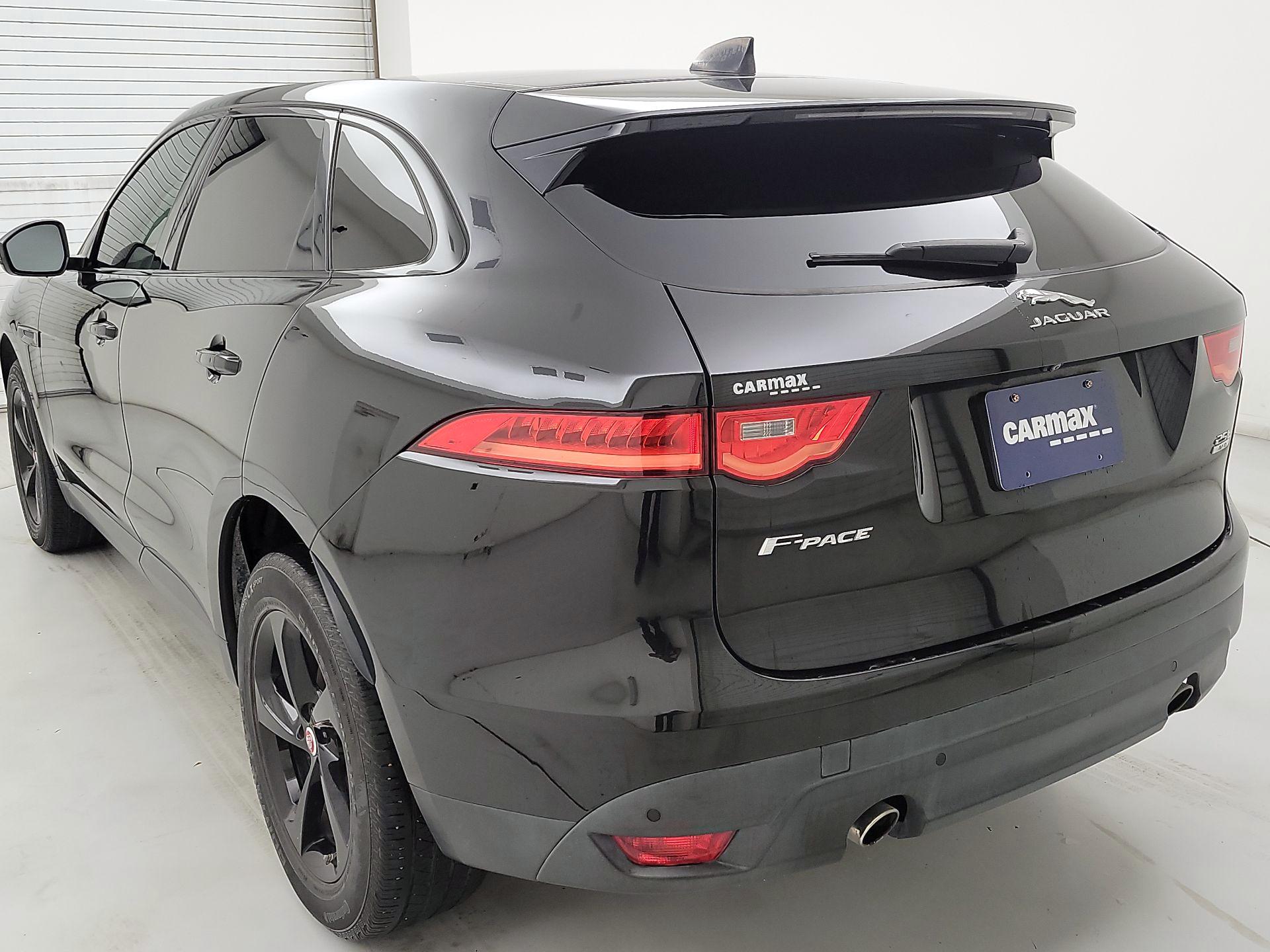 Thumbnail: 2020 Jaguar F-Pace - 7
