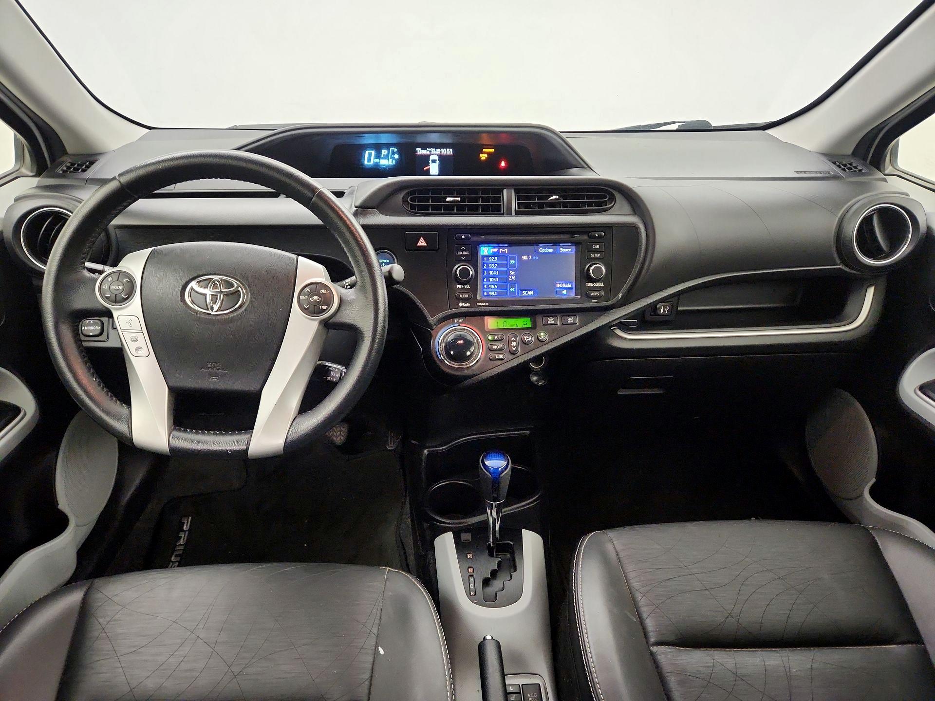 Thumbnail: 2014 Toyota Prius c - 9