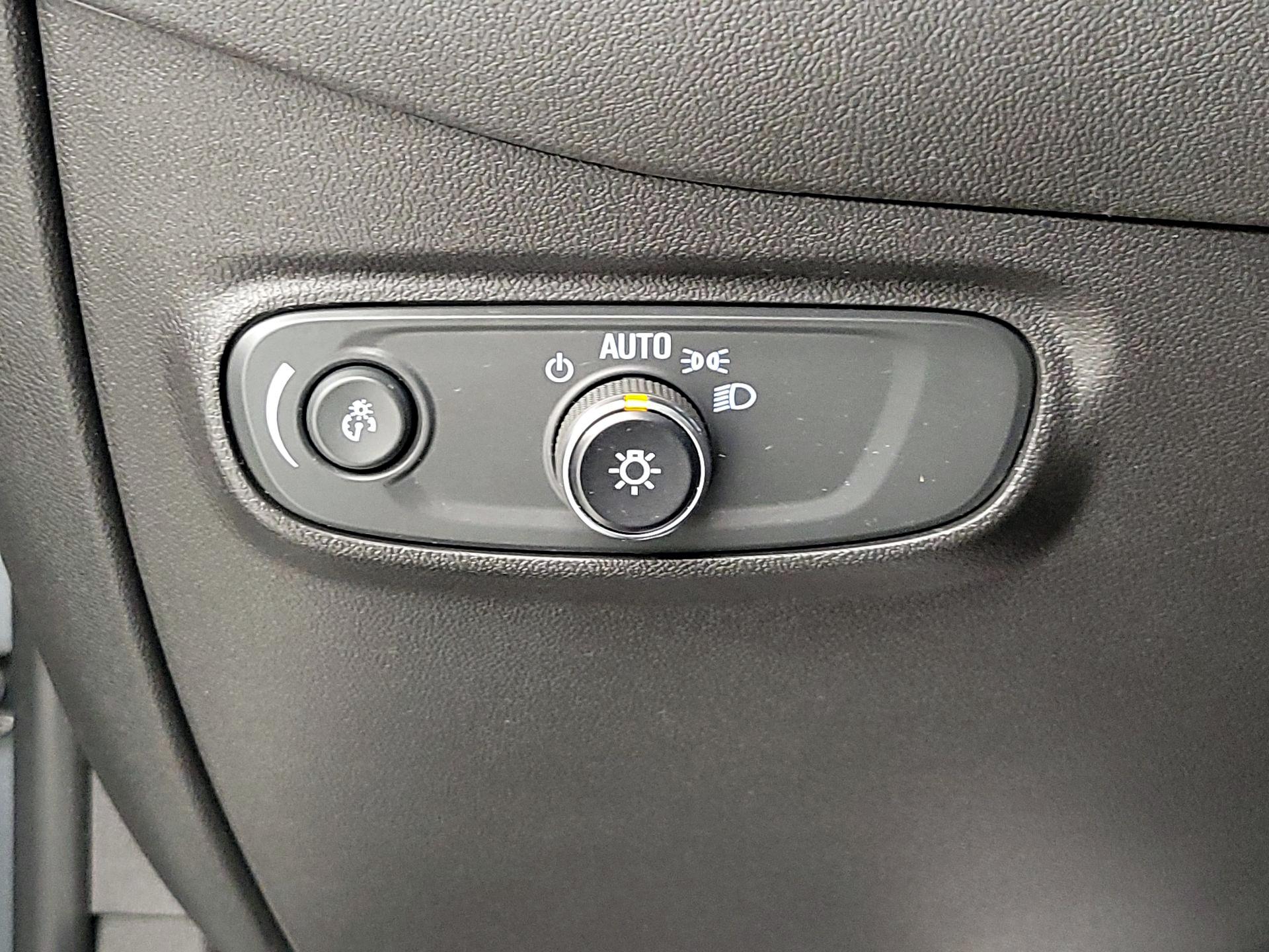 Thumbnail: 2024 Chevrolet Equinox - 13