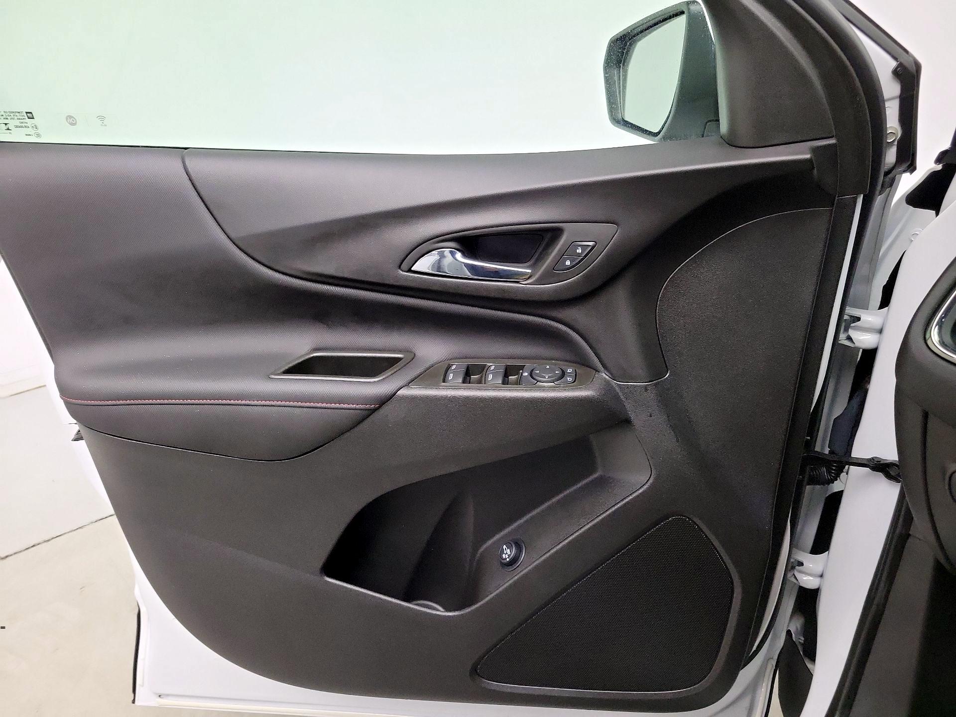 Thumbnail: 2024 Chevrolet Equinox - 12