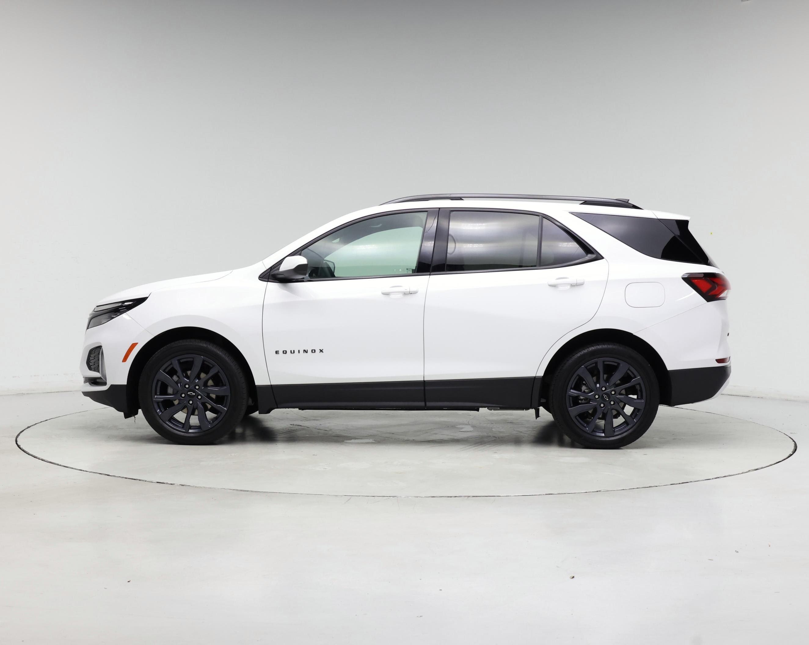 Thumbnail: 2024 Chevrolet Equinox - 3