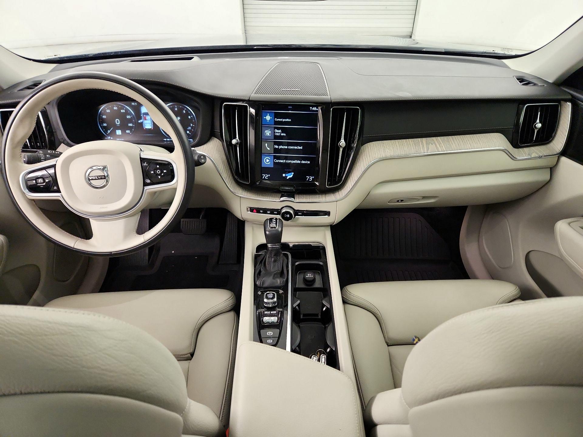 Thumbnail: 2020 Volvo XC60 - 9