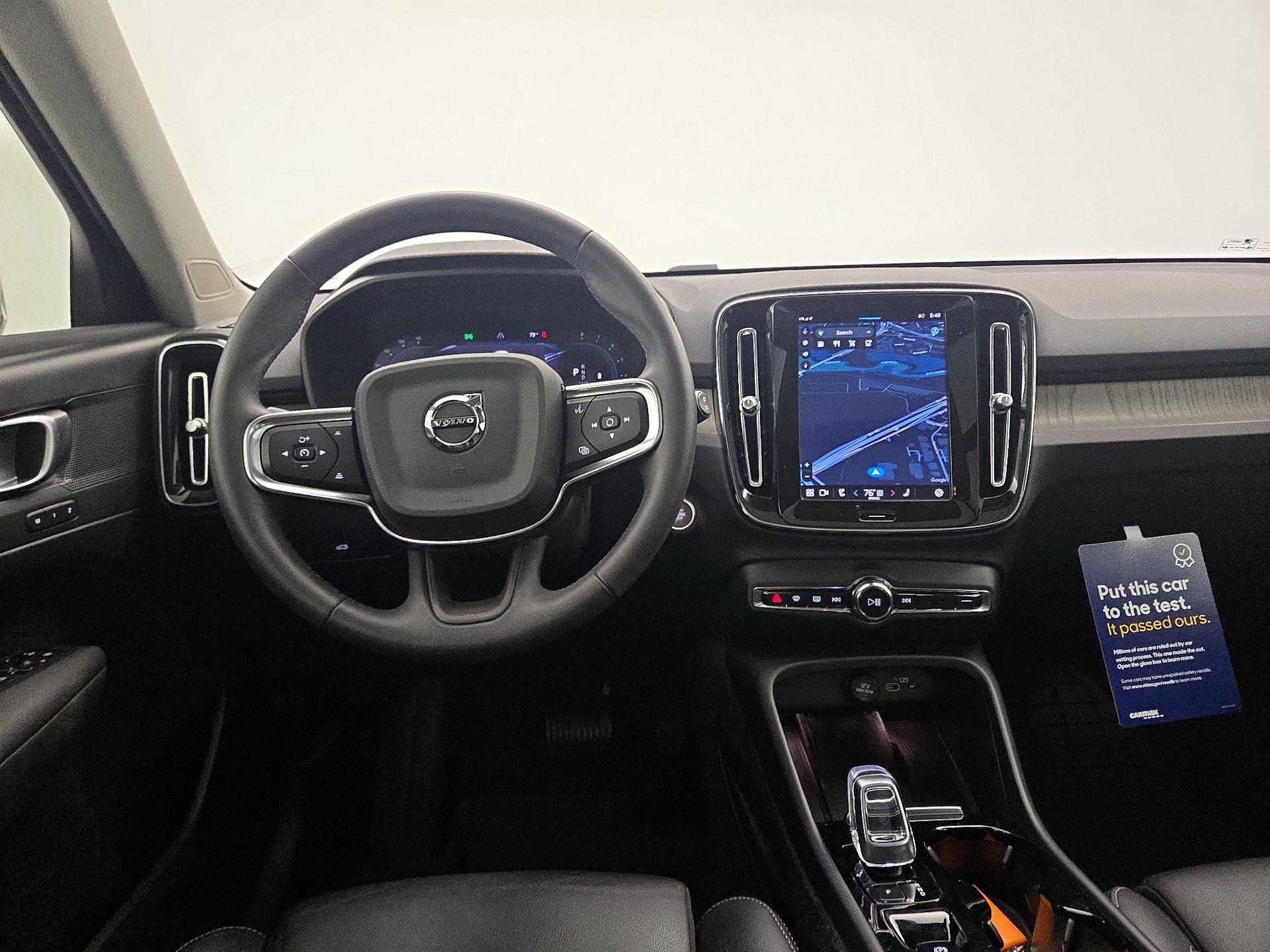 Thumbnail: 2023 Volvo XC40 - 9